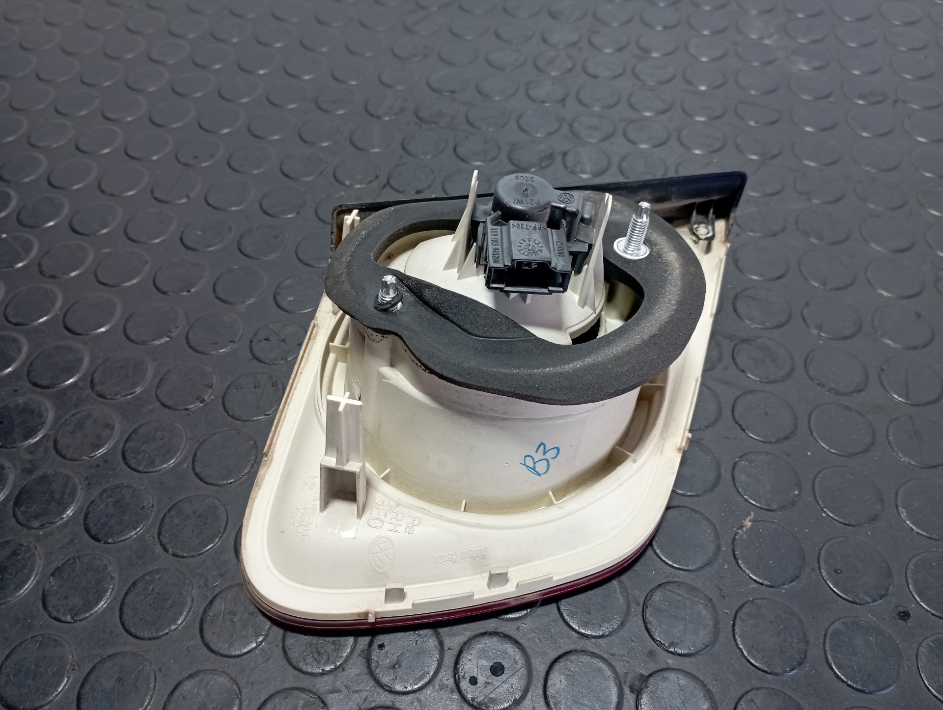 PILOTO PORTON DERECHO VOLKSWAGEN JETTA (1K2) - vista 2