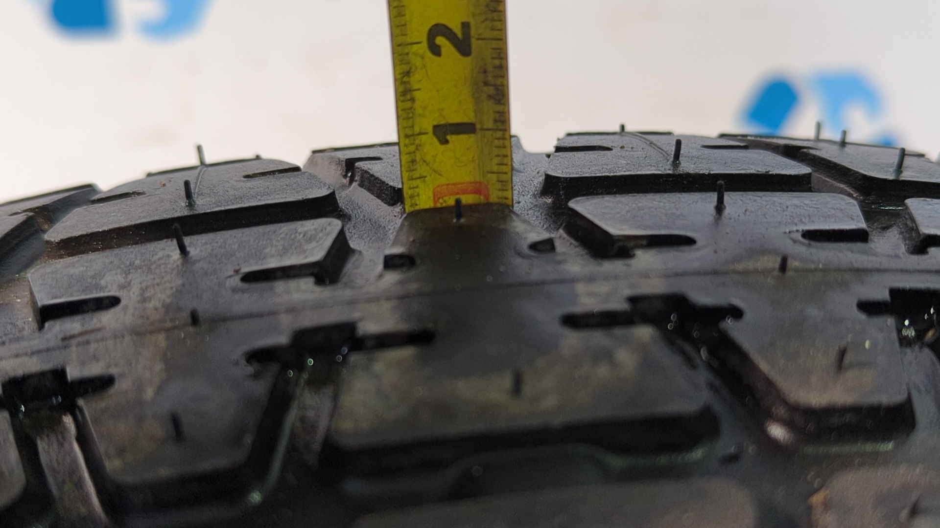 NEUMATICO REPUESTO MERCEDES-BENZ CLASE M (W163) - vista 2