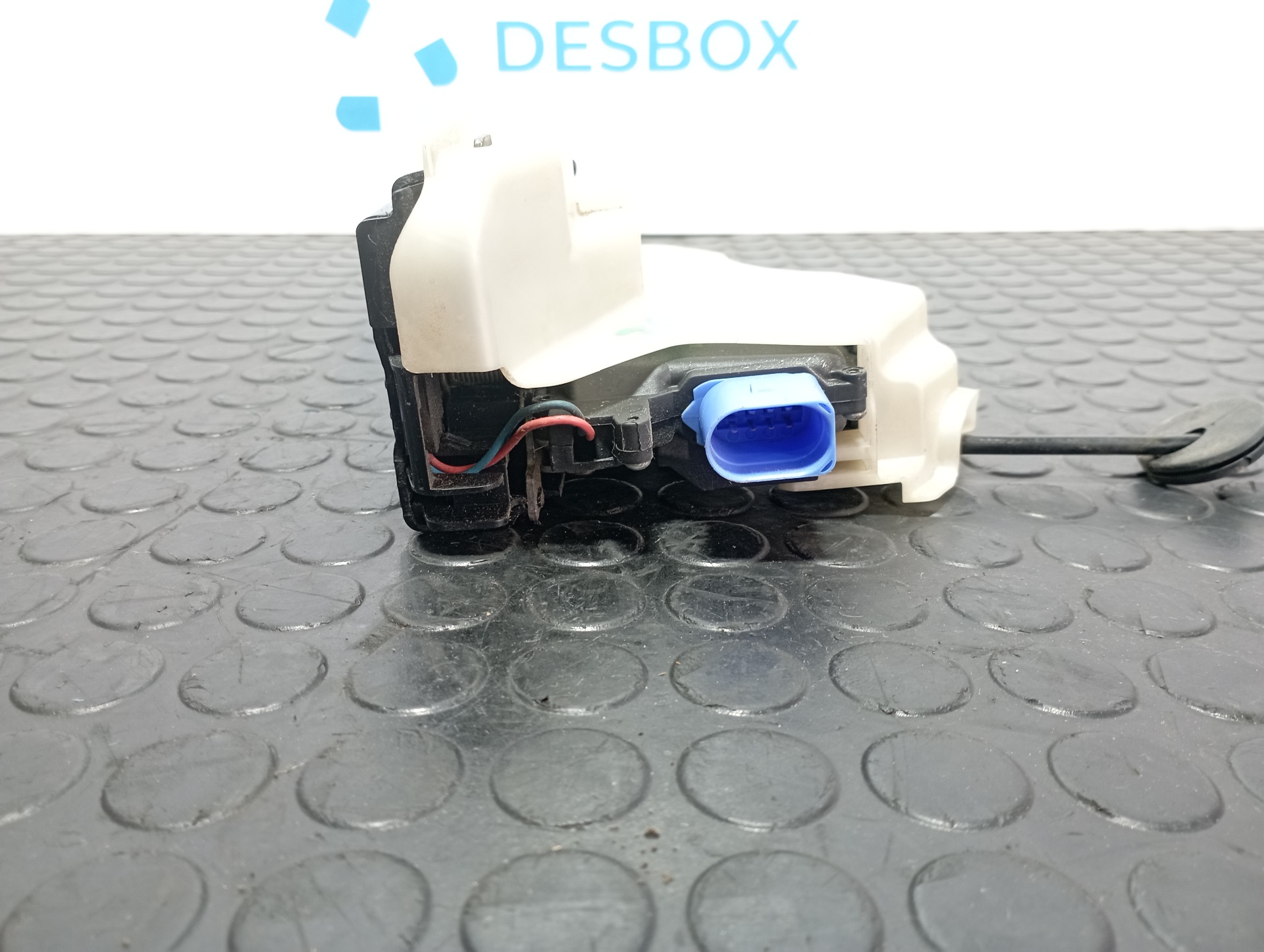 CERRADURA PUERTA TRASERA DERECHA VOLKSWAGEN JETTA (1K2) - vista 4