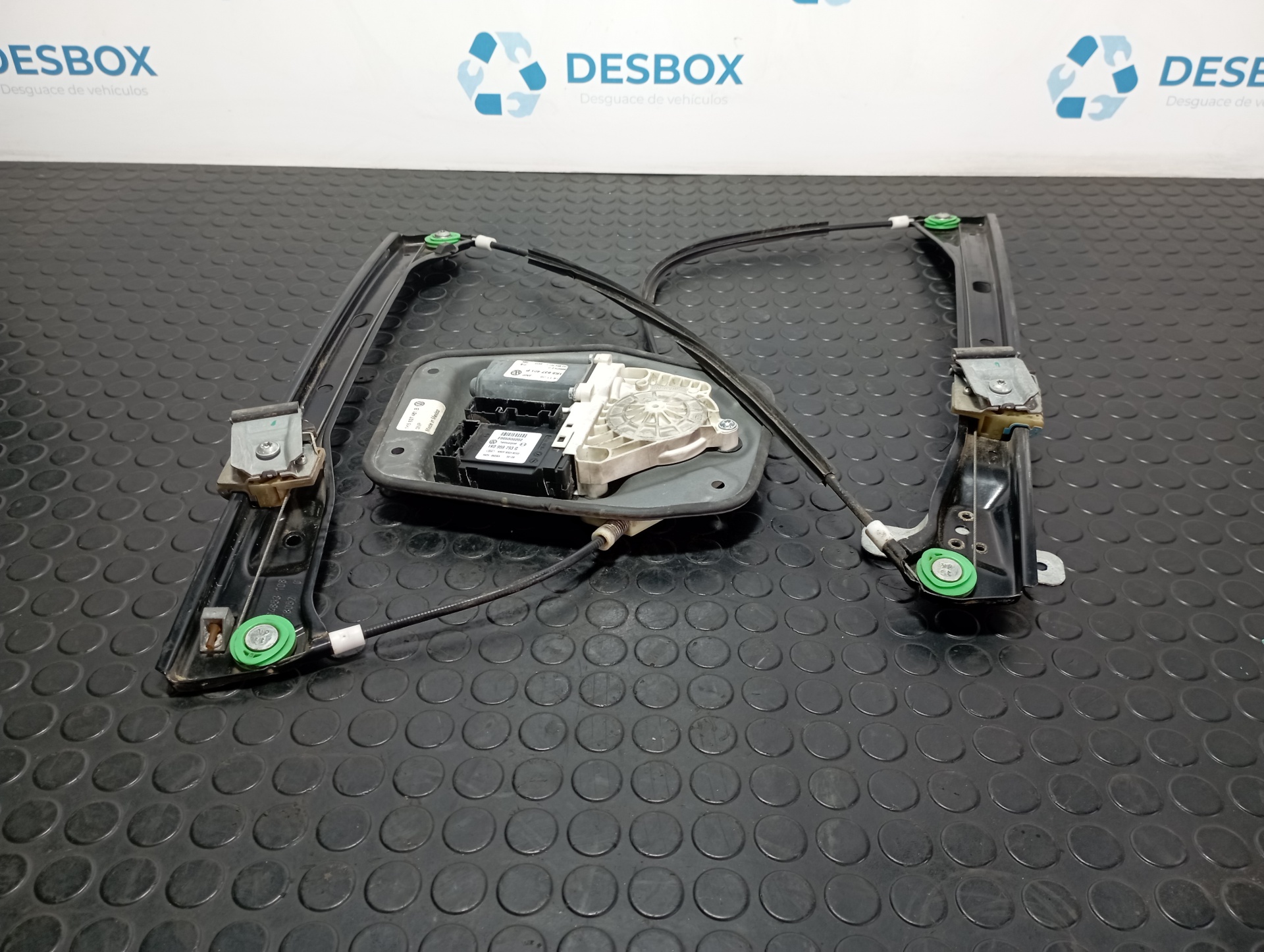 ELEVALUNAS DELANTERO IZQUIERDO VOLKSWAGEN JETTA (1K2)