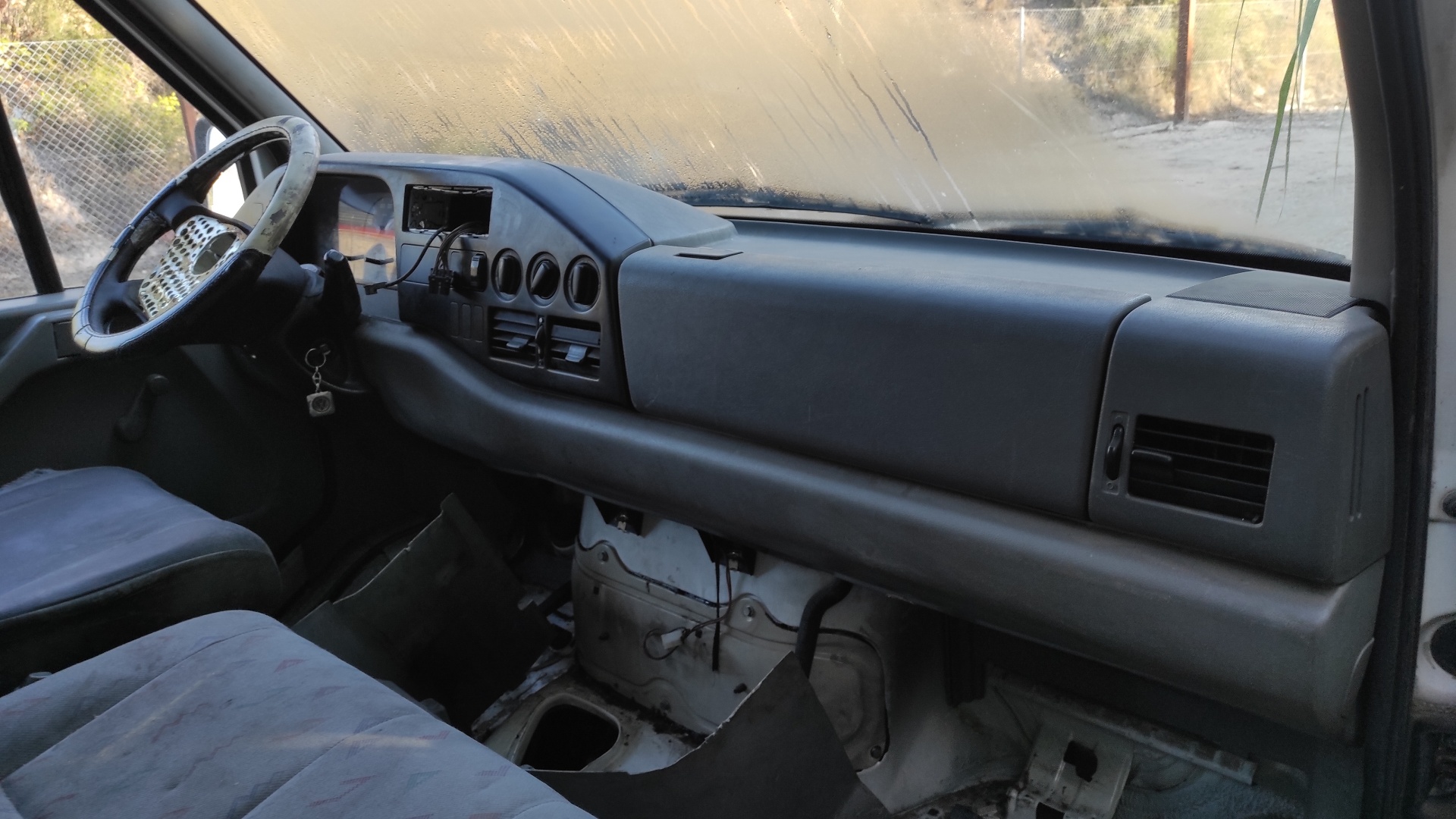 PORTON TRASERO IZQUIERDO VOLKSWAGEN LT CAJA CERRADA / COMBI (MOD. 1997) - vista 2