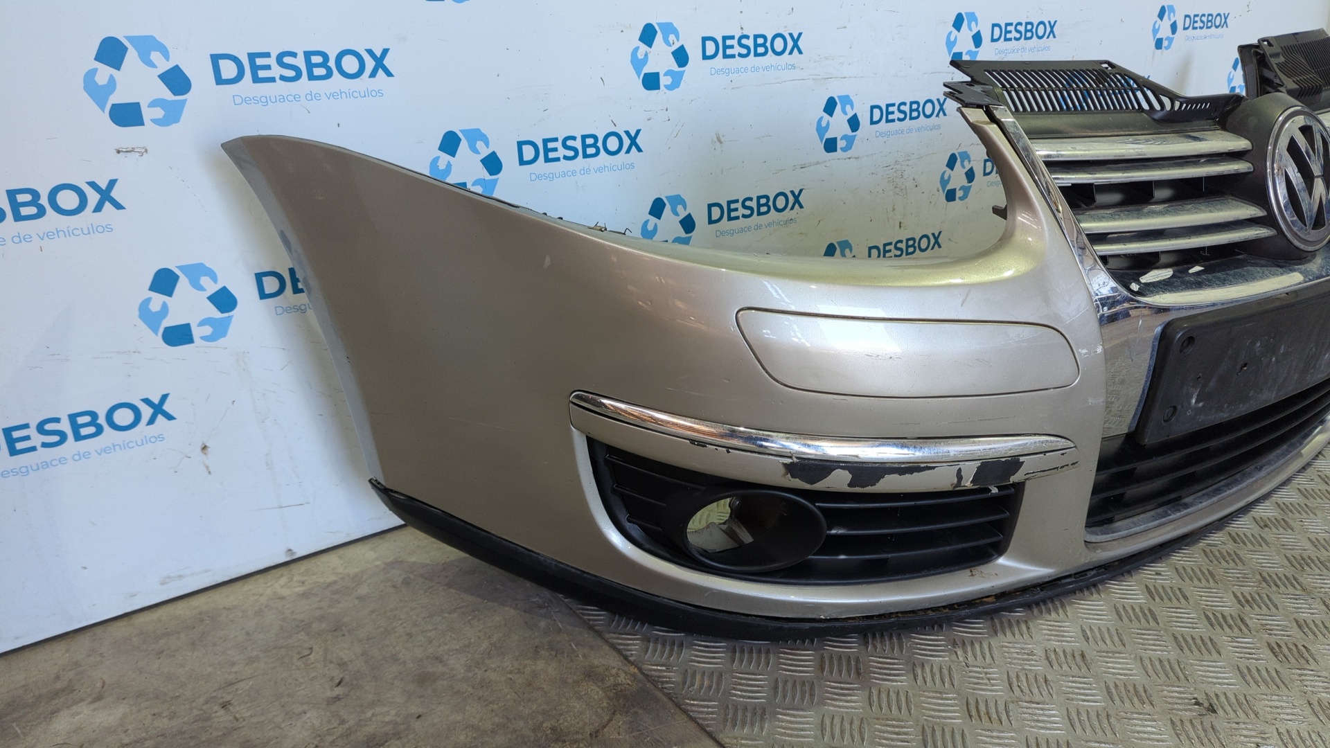 PARAGOLPES DELANTERO VOLKSWAGEN JETTA (1K2) - vista 5