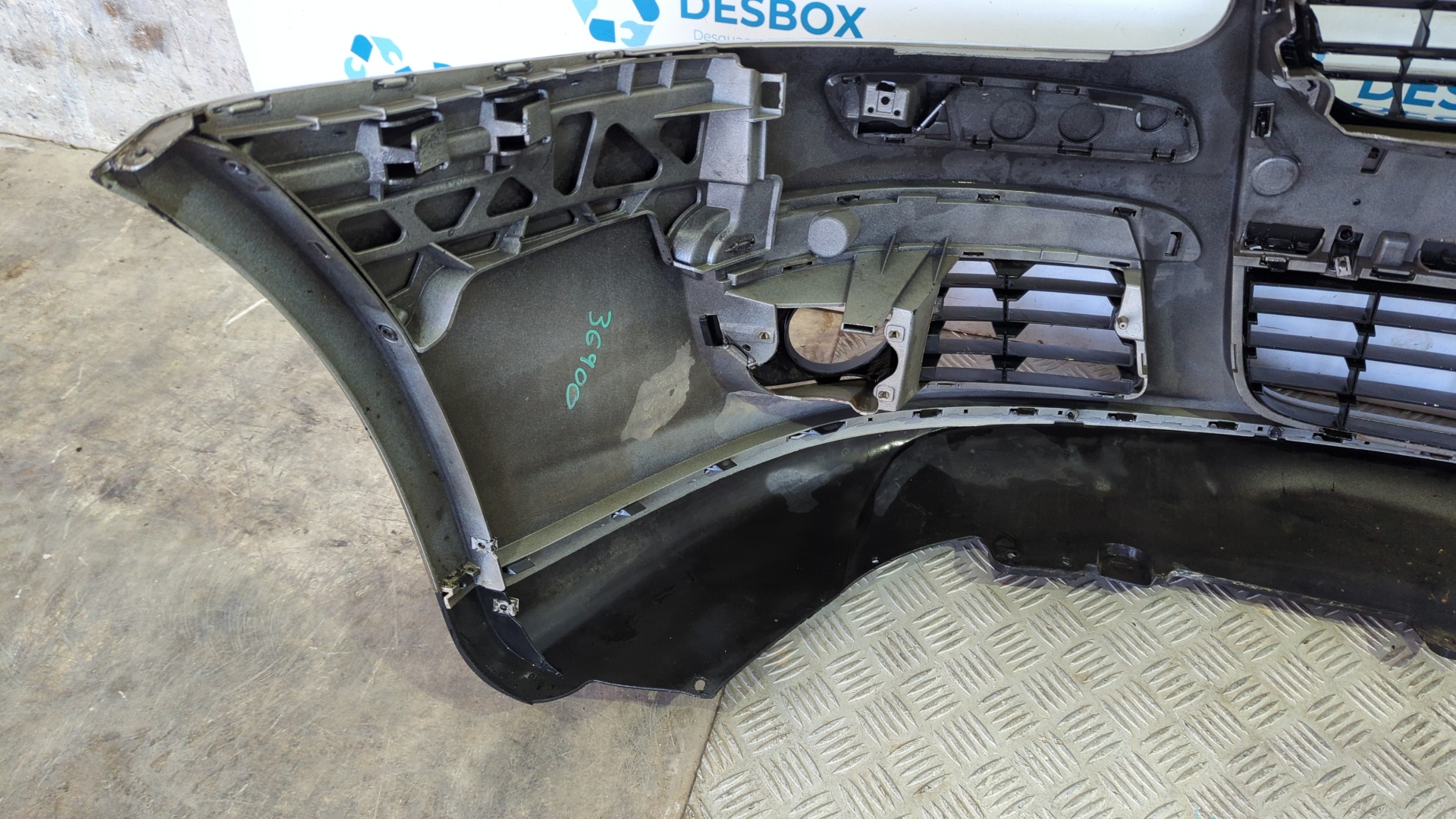 PARAGOLPES DELANTERO VOLKSWAGEN JETTA (1K2) - vista 8