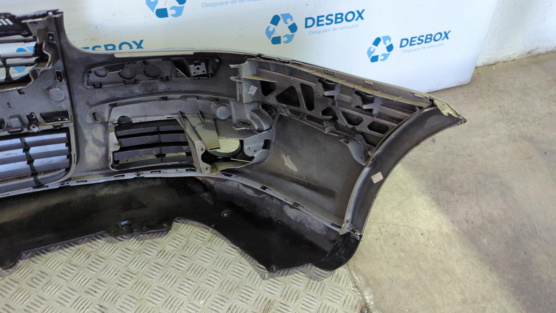 PARAGOLPES DELANTERO VOLKSWAGEN JETTA (1K2) - vista 7