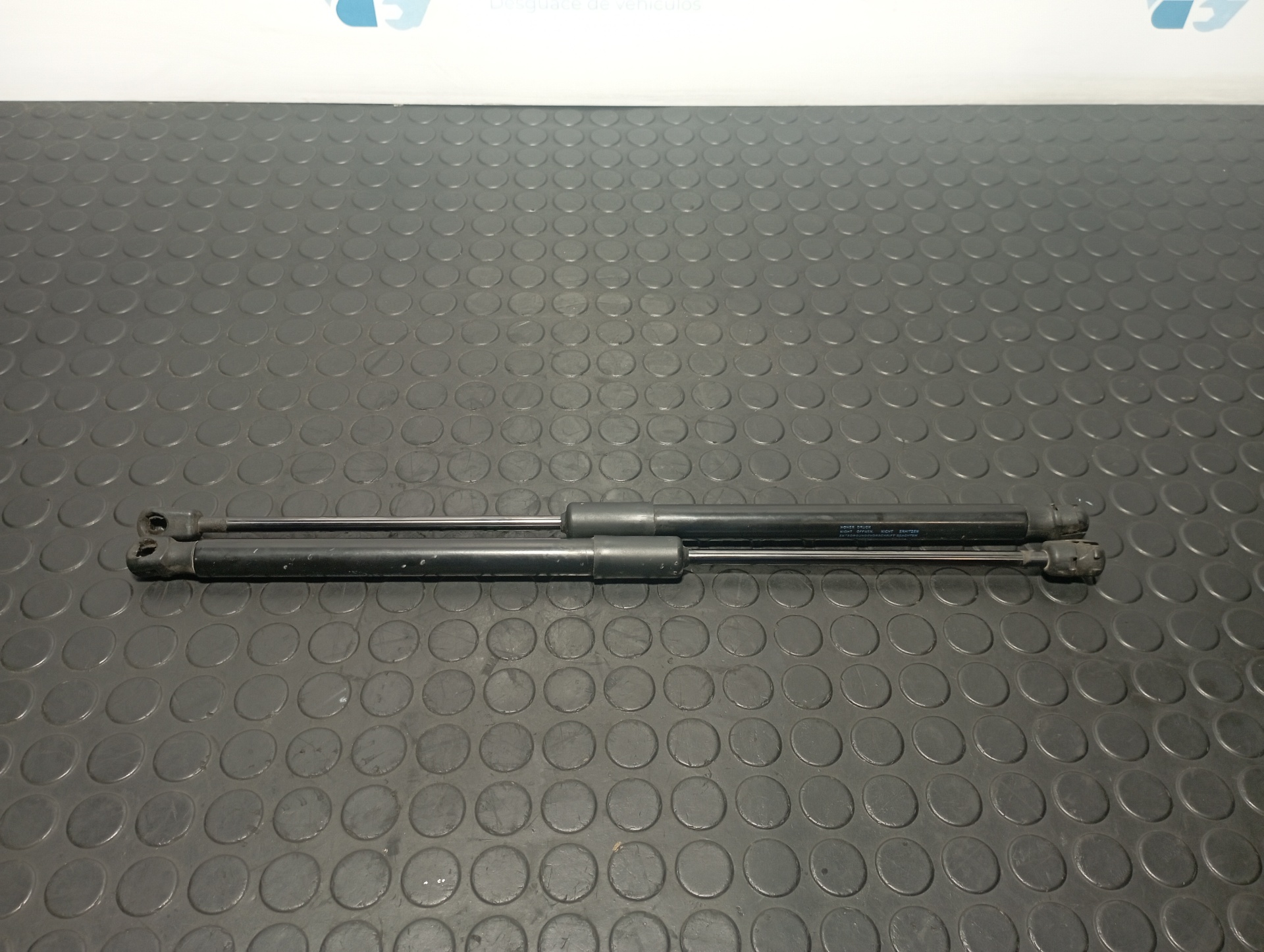 AMORTIGUADORES MALETERO / PORTON VOLKSWAGEN T-CROSS (D31) - vista 2