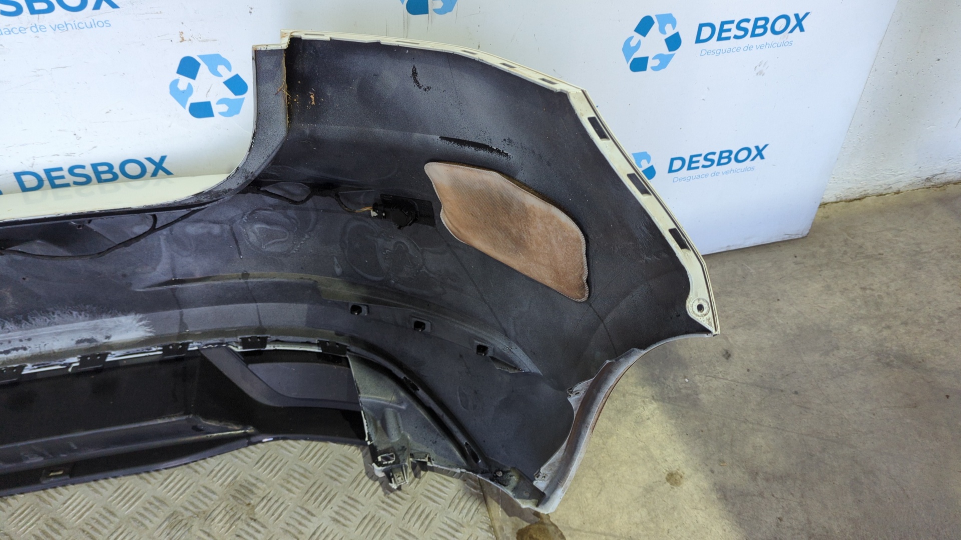 PARAGOLPES TRASERO VOLKSWAGEN GOLF VII LIM. - vista 6