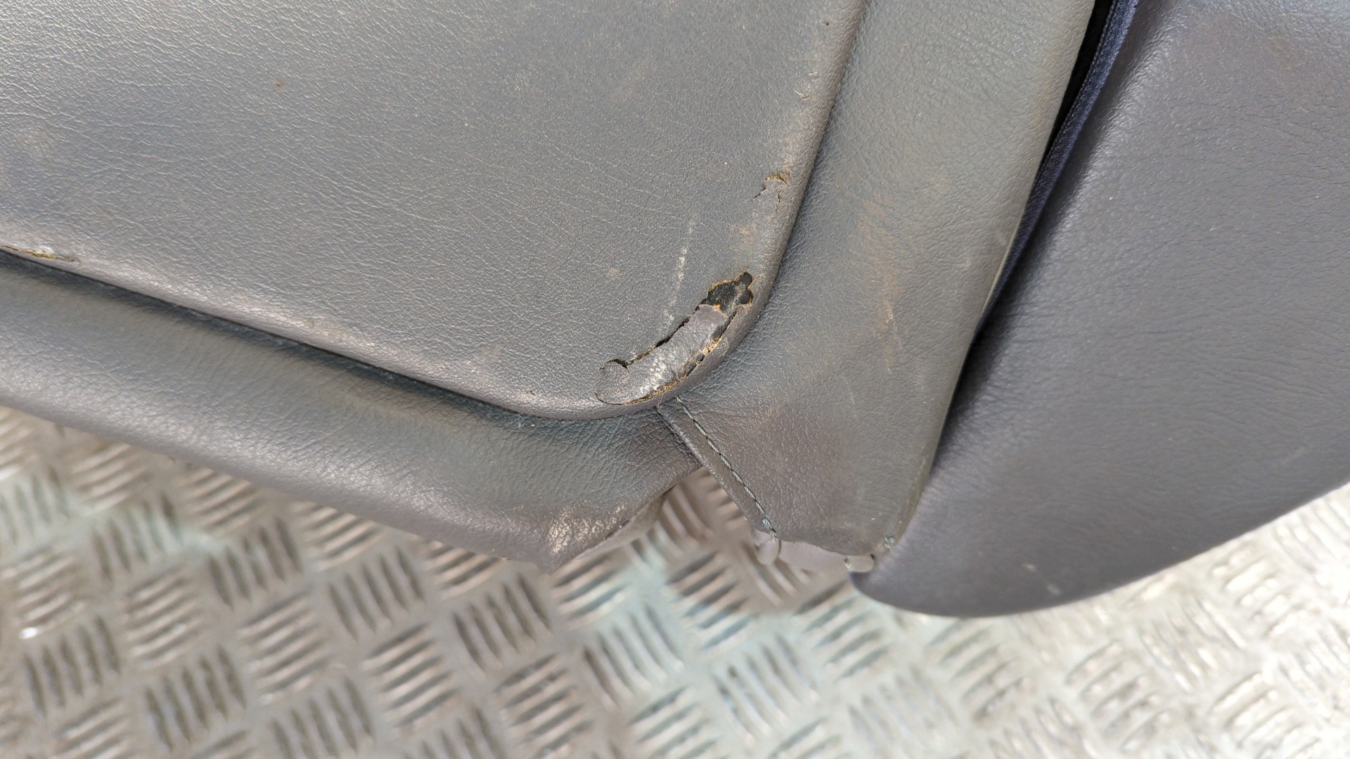 ASIENTOS TRASERO IZQUIERDO MITSUBISHI MONTERO (V20/V40) - vista 6