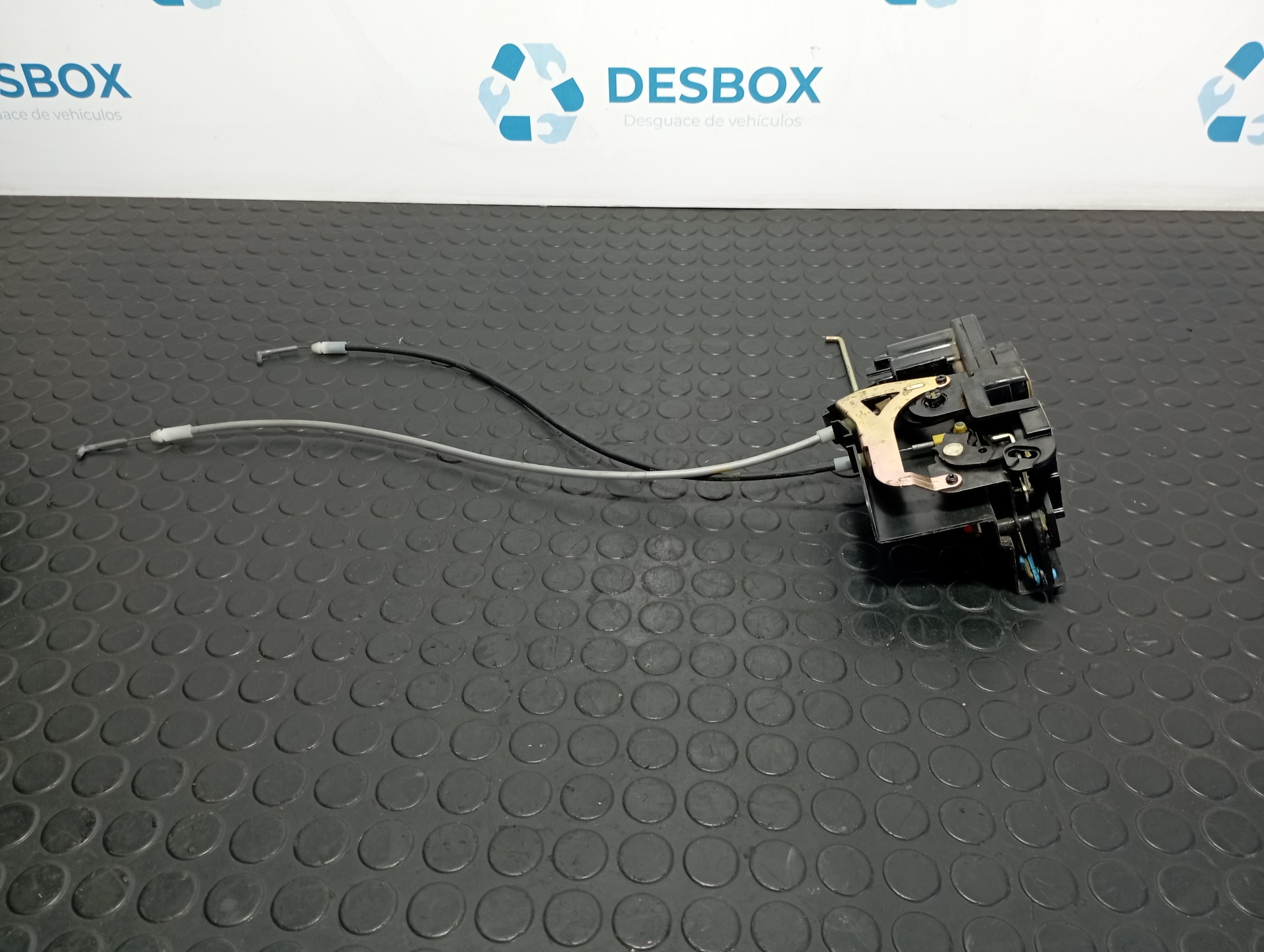 CERRADURA PUERTA DELANTERA DERECHA SSANGYONG KYRON - vista 2