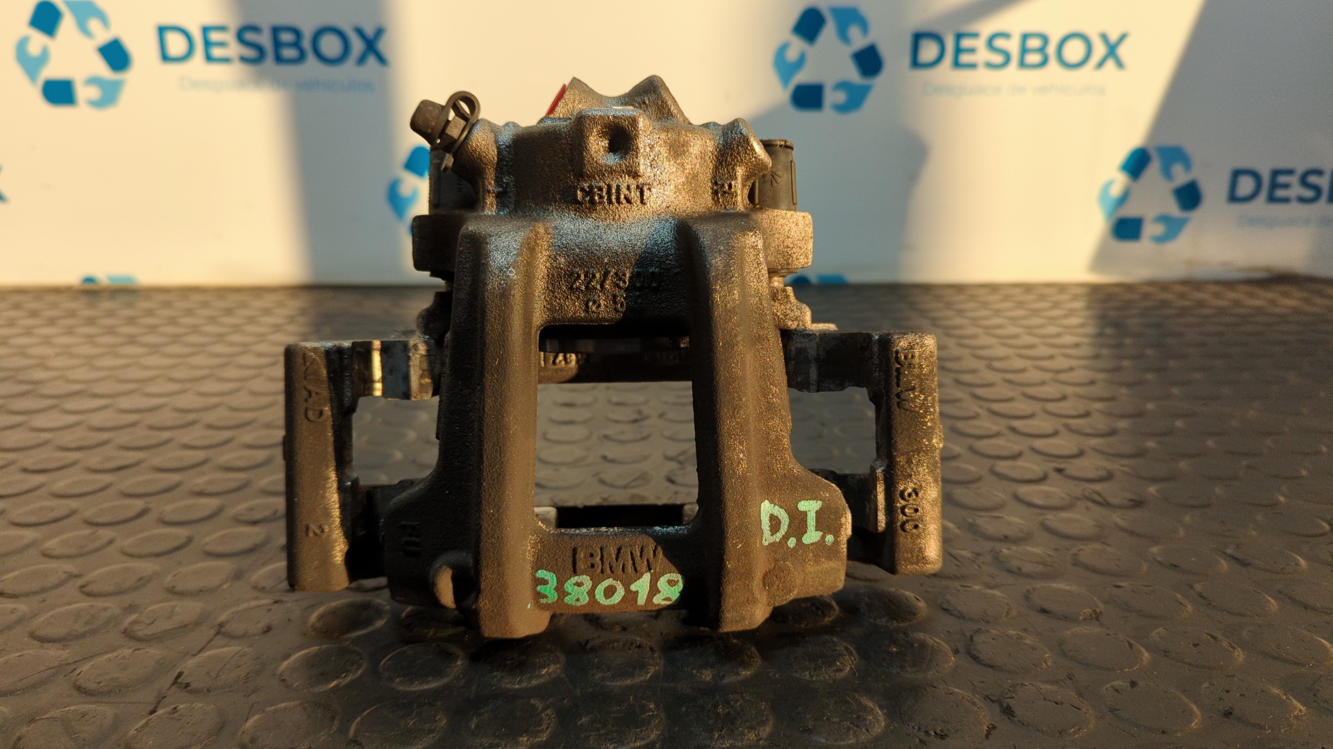 PINZA DE FRENO DELANTERA IZQUIERDA BMW SERIE 3 LIM. (F30)