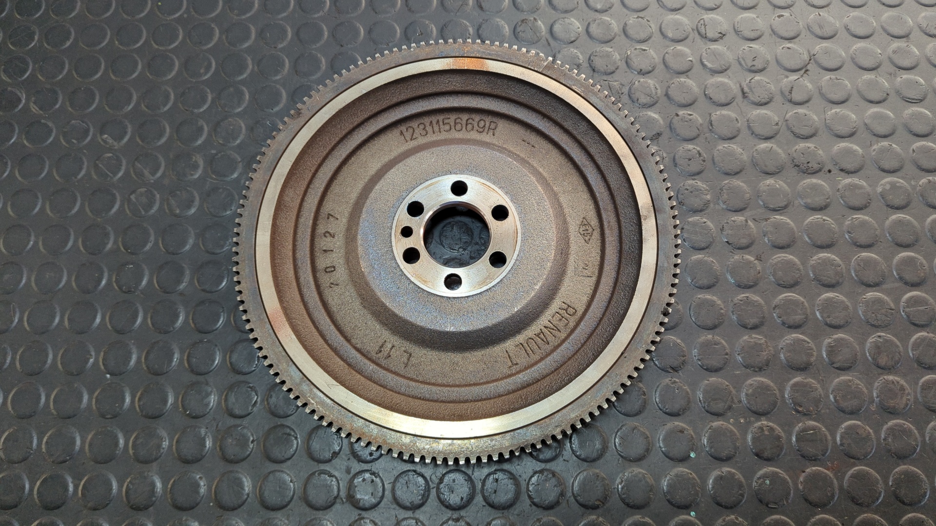 VOLANTE MOTOR RENAULT CAPTUR - vista 2