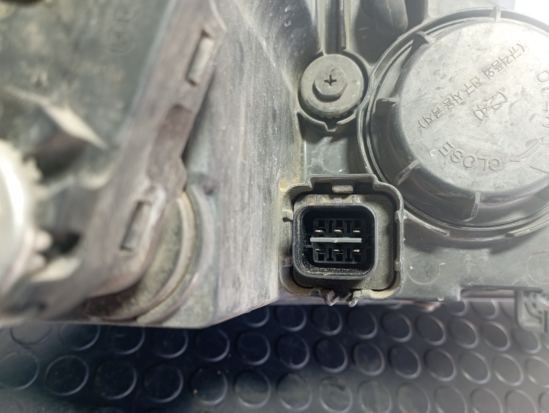 FARO IZQUIERDO SSANGYONG KYRON - vista 2