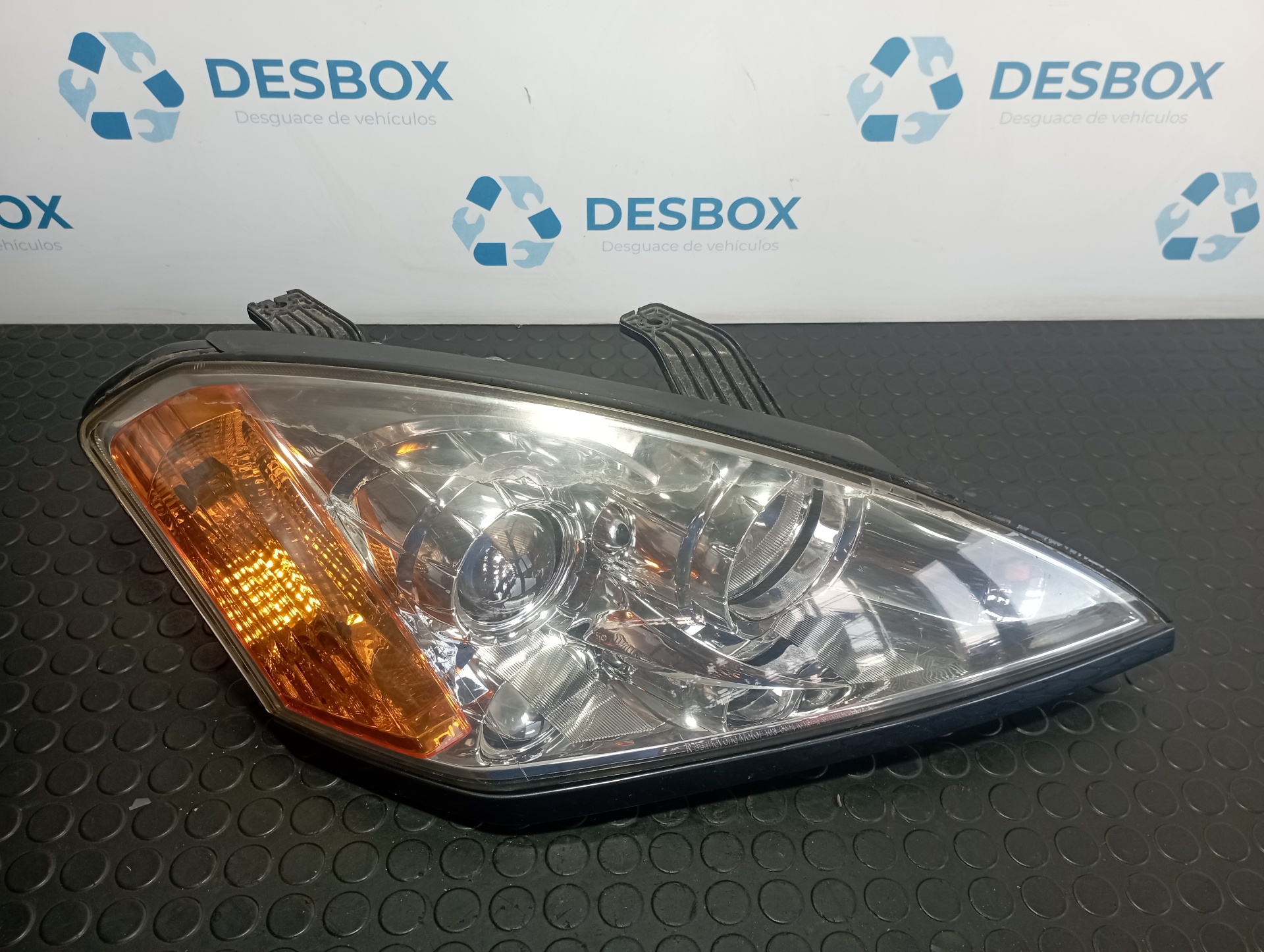 FARO DERECHO SSANGYONG KYRON