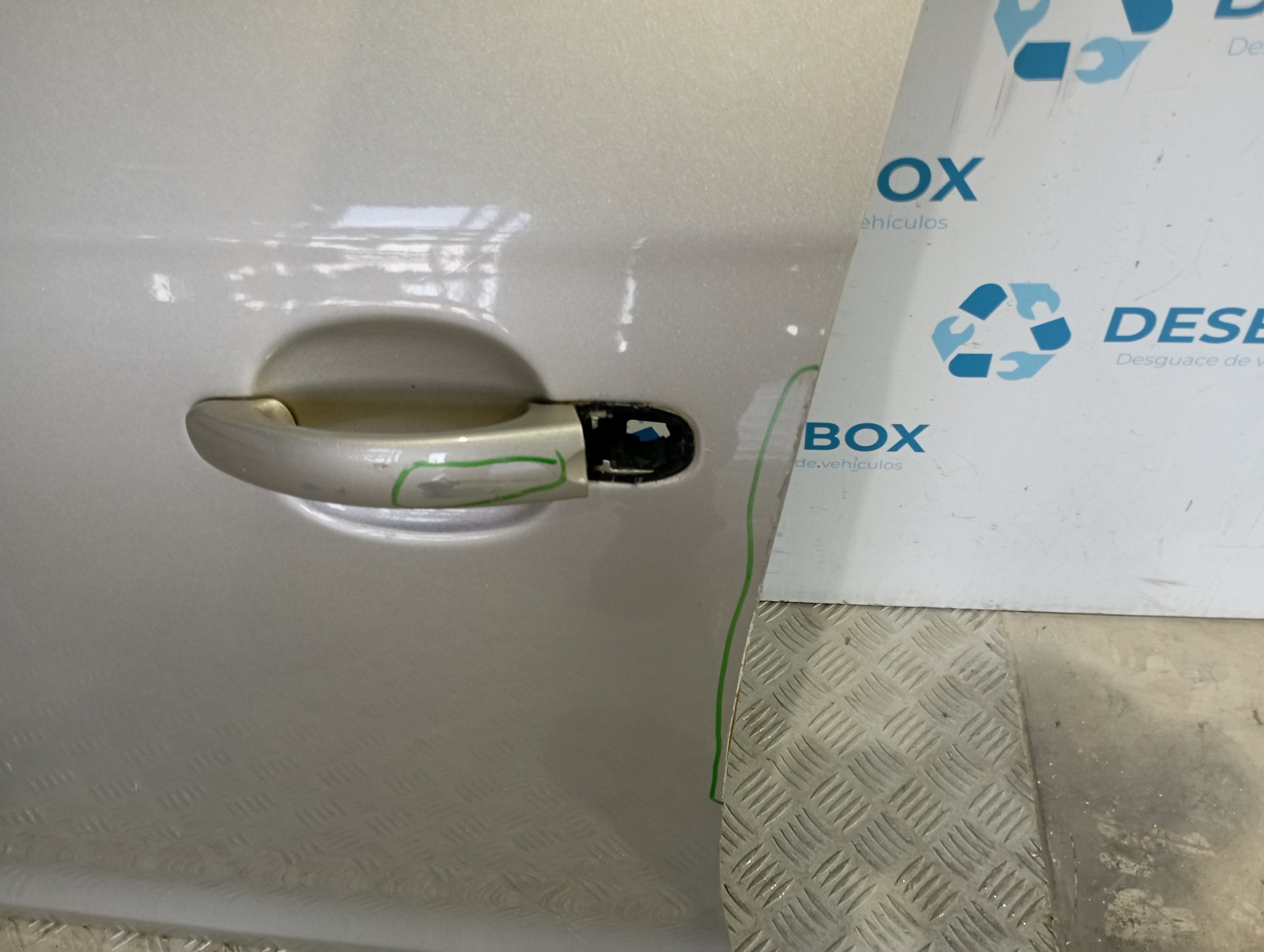 PUERTA DELANTERA IZQUIERDA VOLKSWAGEN JETTA (1K2) - vista 3