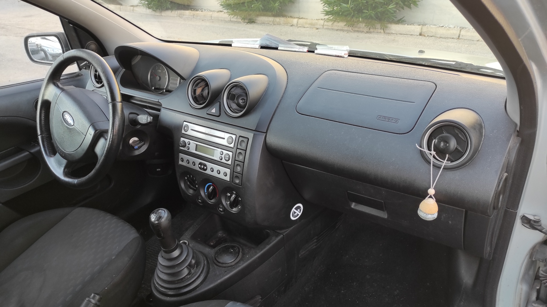 AMORTIGUADORES MALETERO / PORTON FORD FIESTA - vista 6