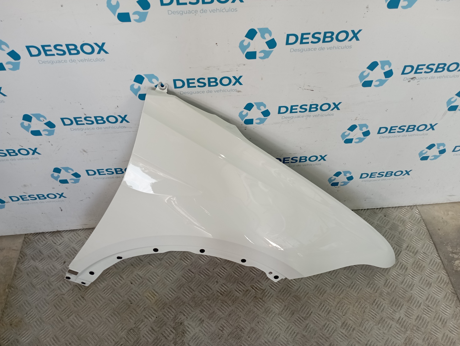 ALETA DELANTERA DERECHA VOLKSWAGEN T-CROSS (D31)