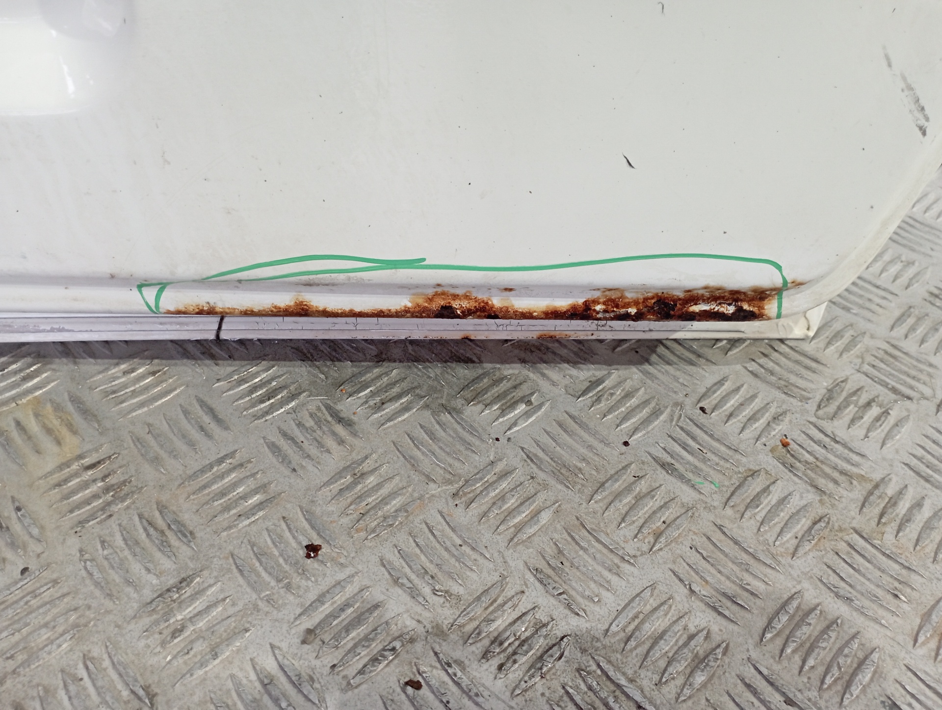 PUERTA DELANTERA IZQUIERDA FORD TRANSIT, COMBI 1995 - vista 2