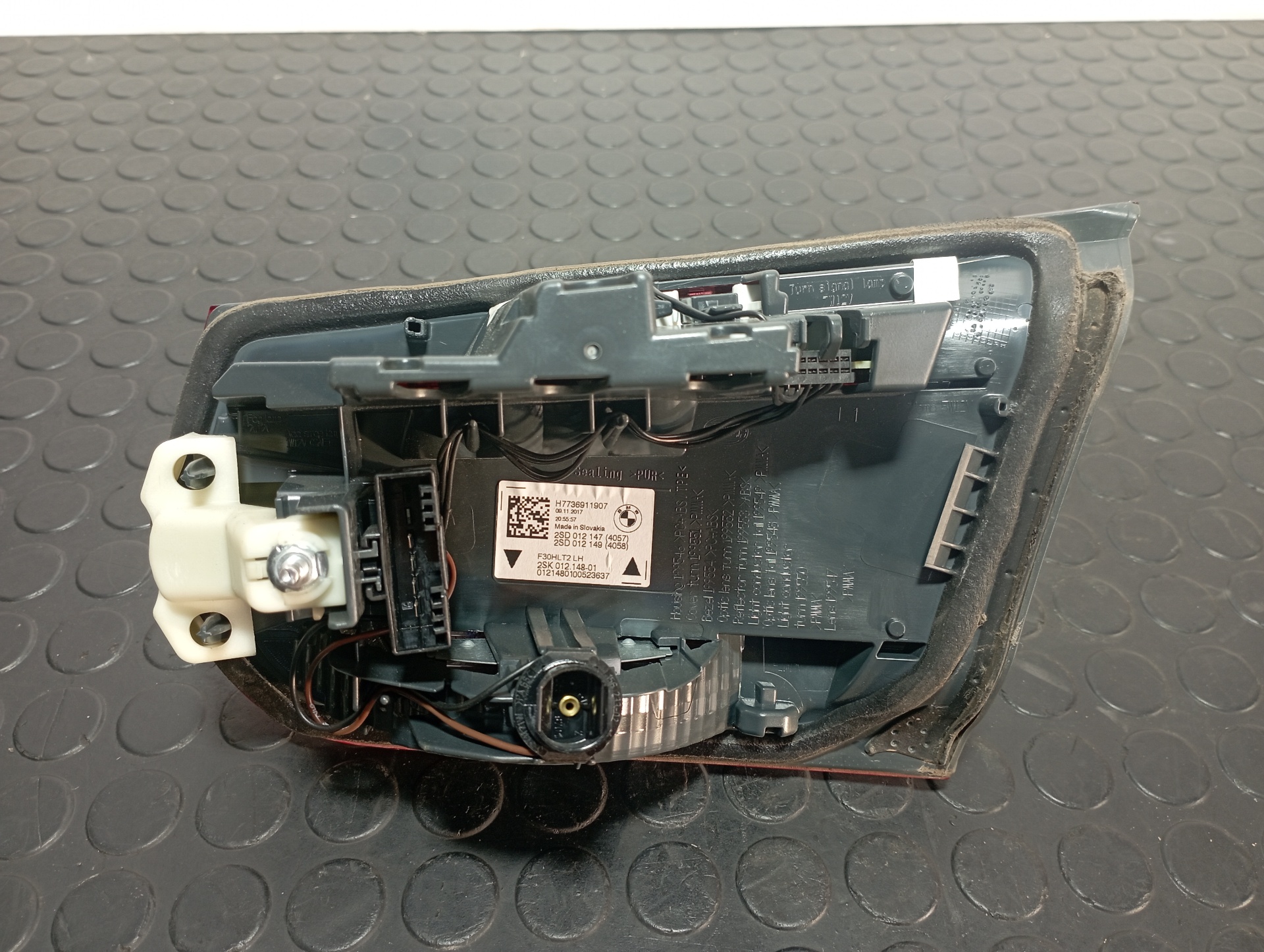 PILOTO PORTON IZQUIERDO BMW SERIE 3 LIM. (F30) - vista 2