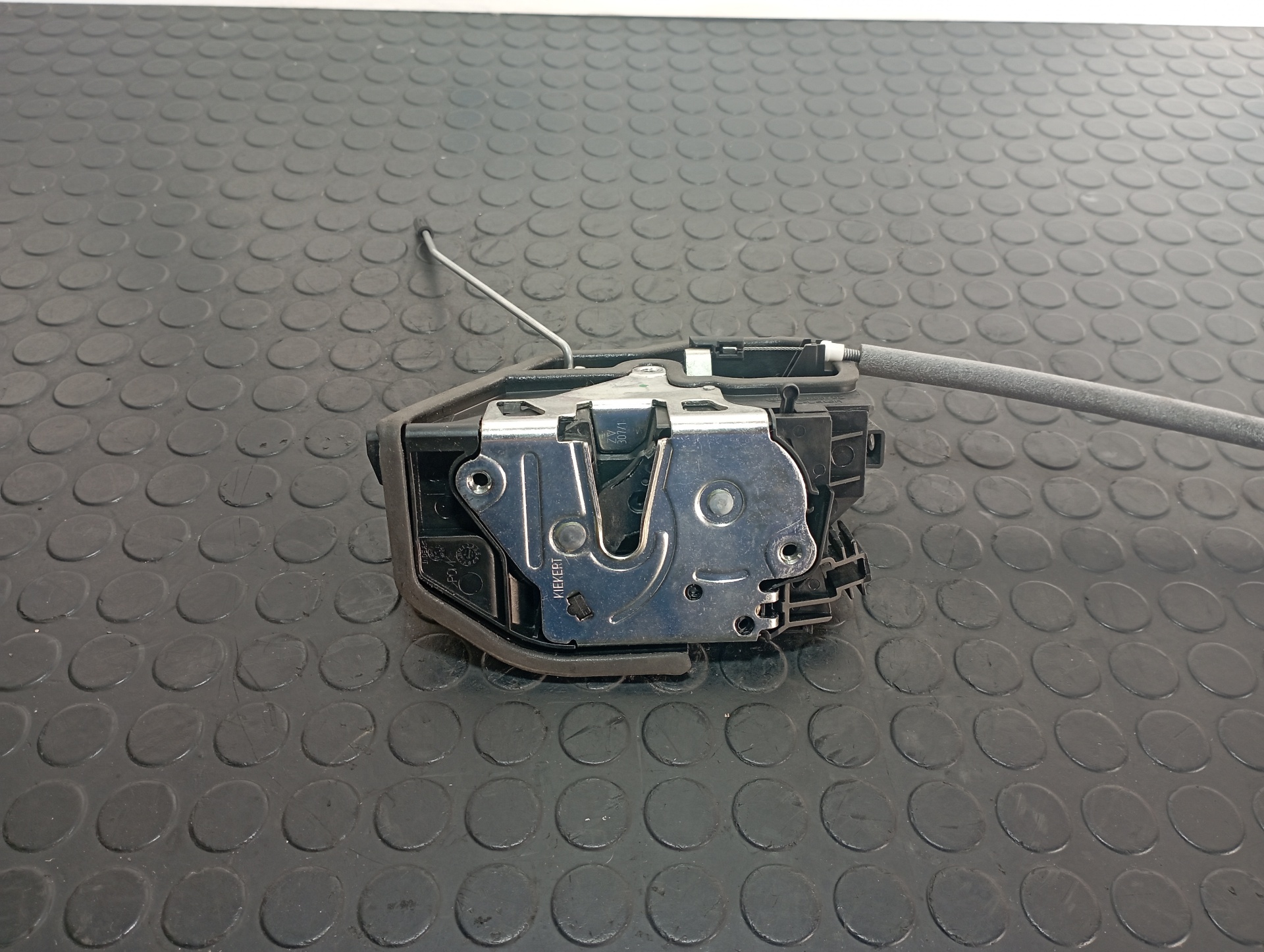 CERRADURA PUERTA TRASERA IZQUIERDA BMW SERIE 3 LIM. (F30) - vista 2