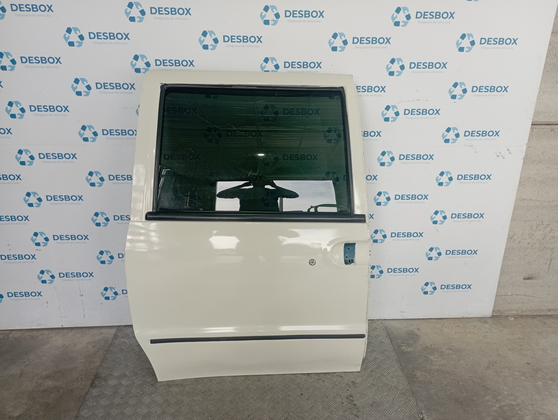 PUERTA LATERAL CORREDERA DERECHA NISSAN SERENA (C23M)