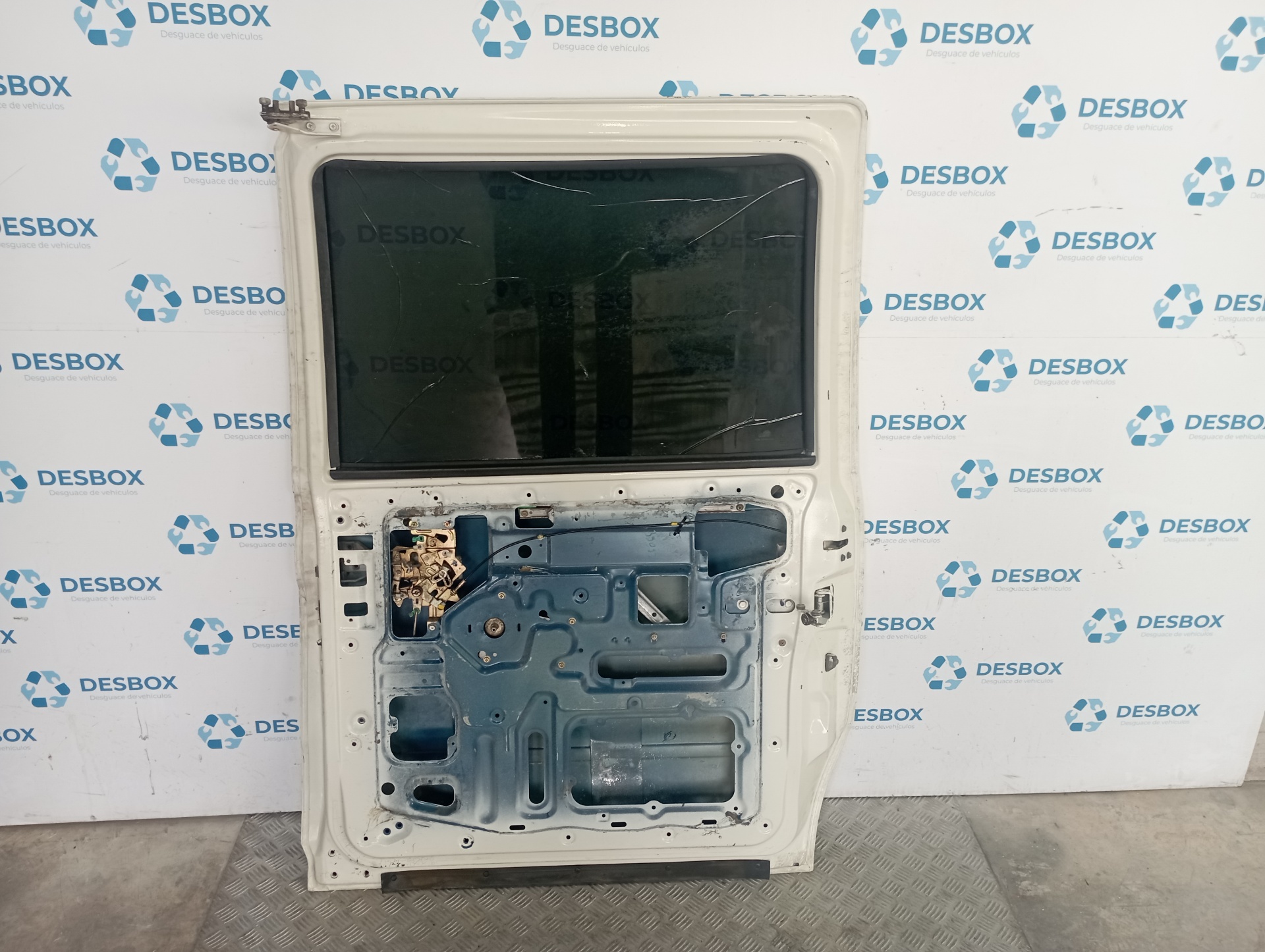 PUERTA LATERAL CORREDERA DERECHA NISSAN SERENA (C23M) - vista 2