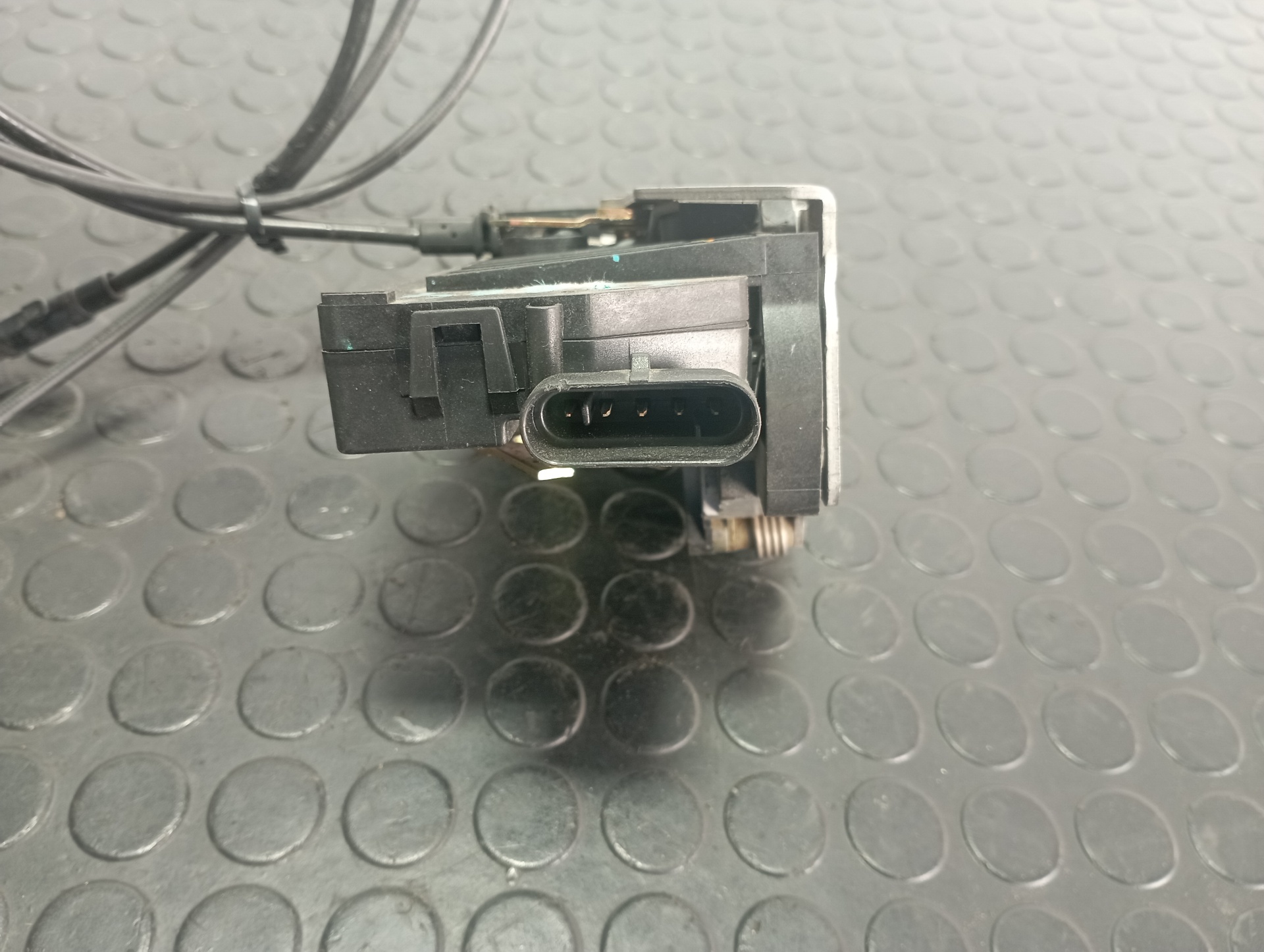 CERRADURA PUERTA TRASERA DERECHA MERCEDES-BENZ CLASE M (W163) - vista 2