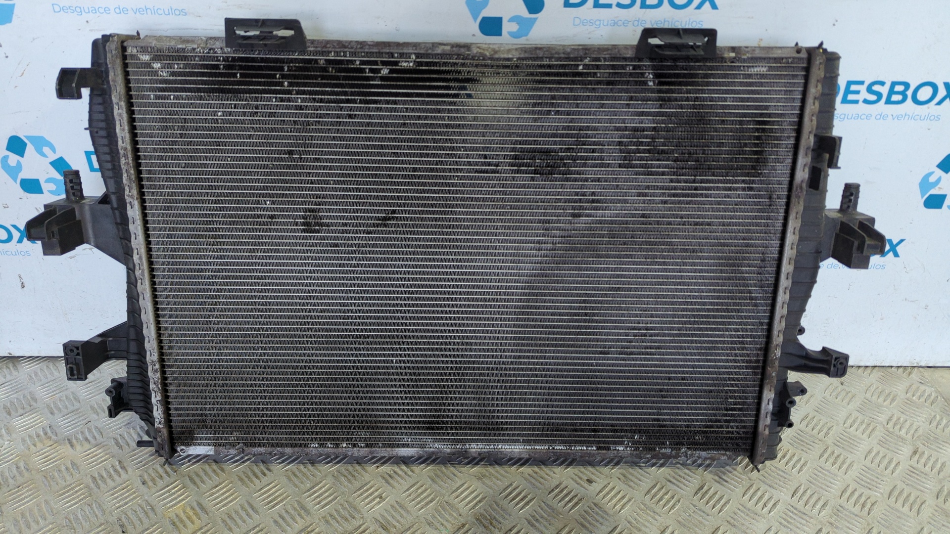 RADIADOR AGUA VOLKSWAGEN T5 TRANSPORTER/FURGONETA 1.9 TDI CAT (AXB) - vista 4