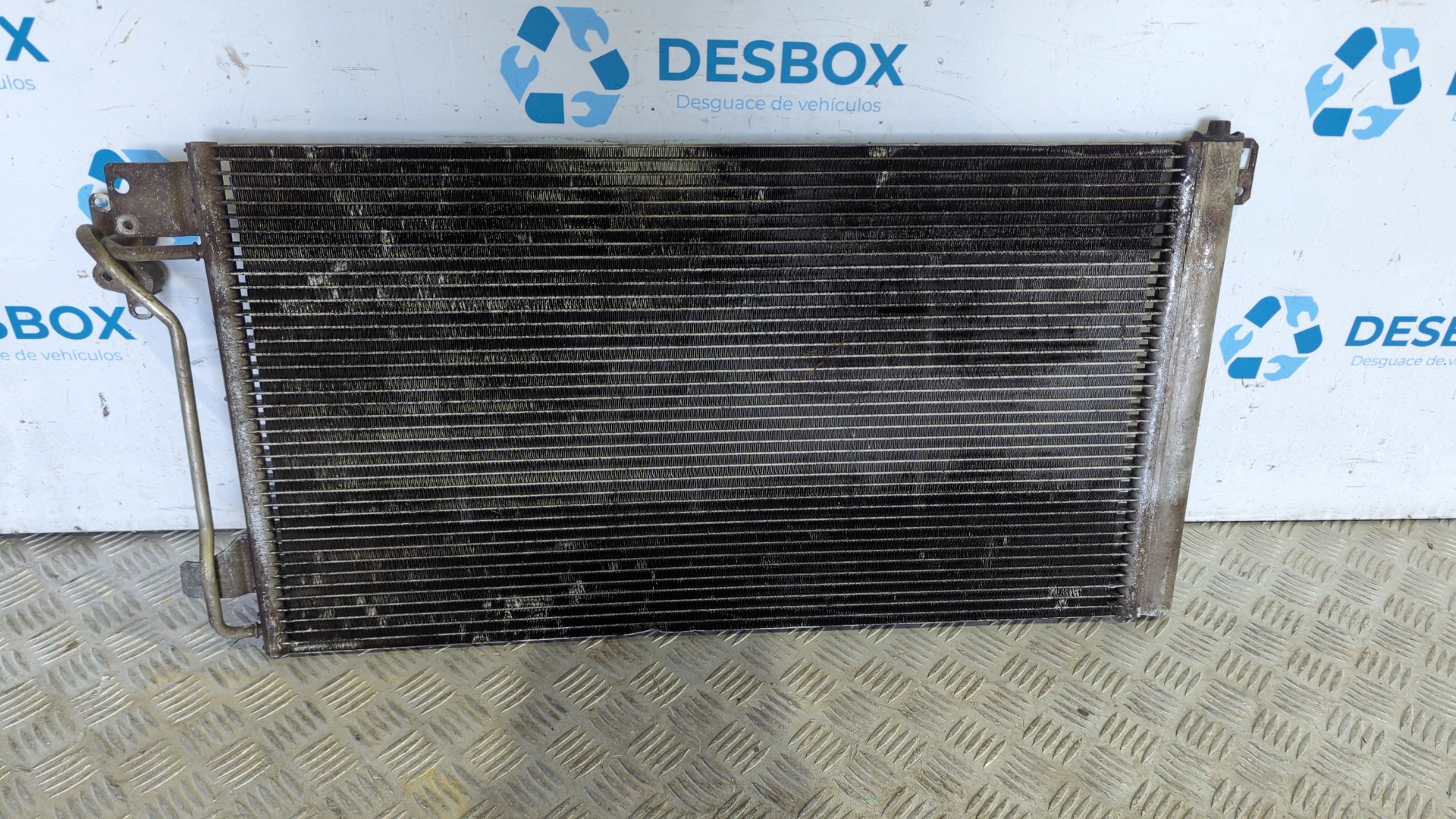 CONDENSADOR / RADIADOR  AIRE ACONDICIONADO VOLKSWAGEN T5 TRANSPORTER/FURGONETA 1.9 TDI CAT (AXB) - vista 3