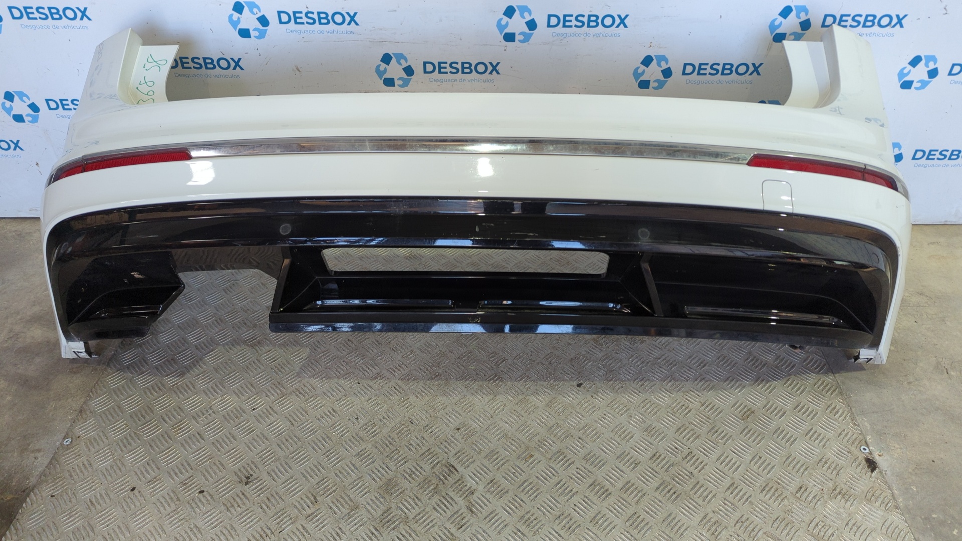 PARAGOLPES TRASERO VOLKSWAGEN TIGUAN - vista 3