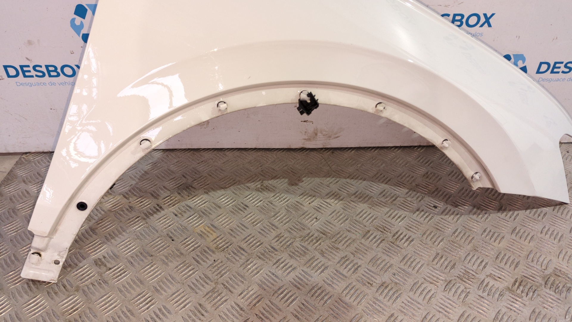 ALETA DELANTERA DERECHA VOLKSWAGEN TIGUAN - vista 3