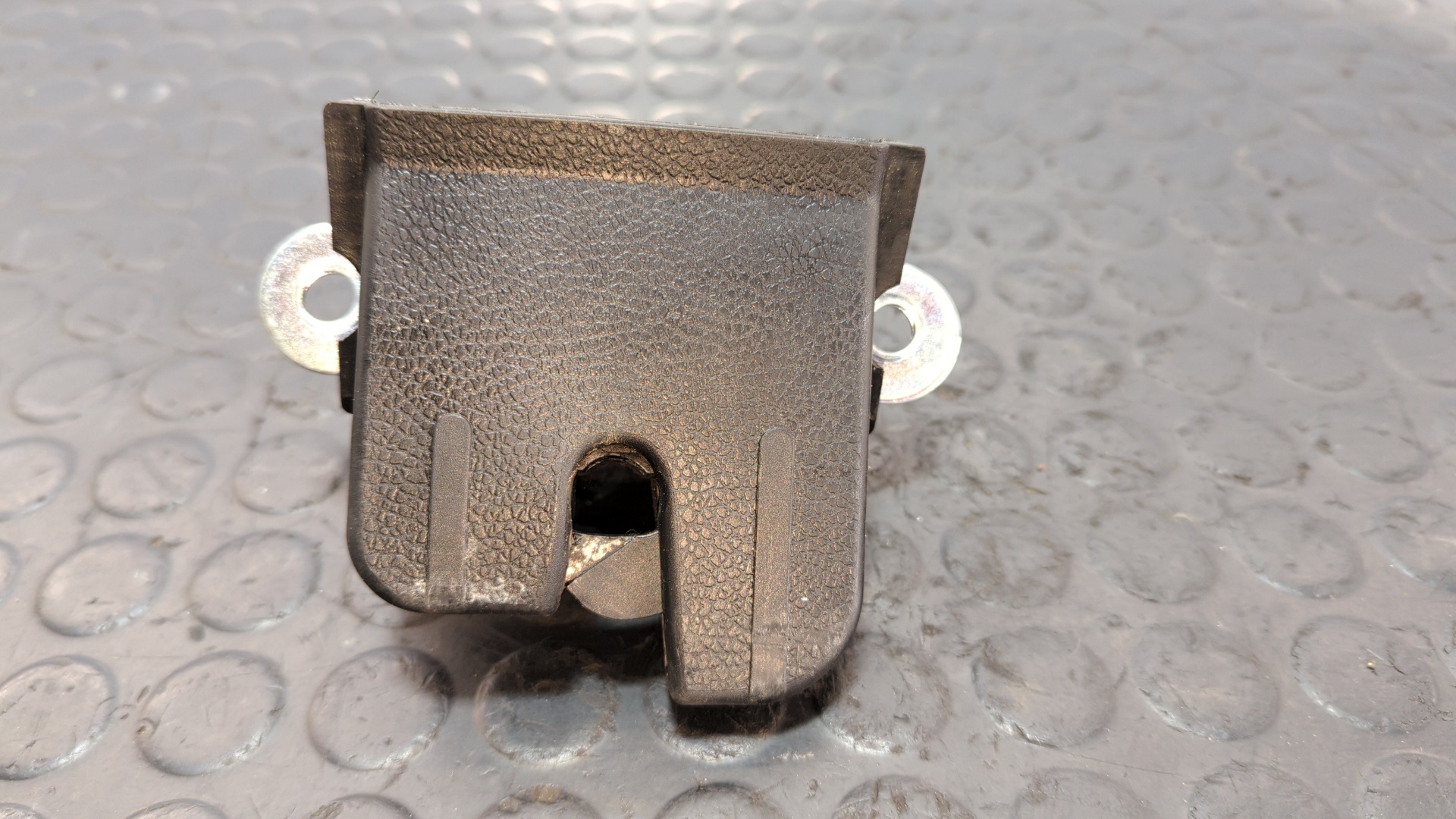 CERRADURA MALETERO / PORTON VOLKSWAGEN GOLF VII LIM. (5G1) - vista 2