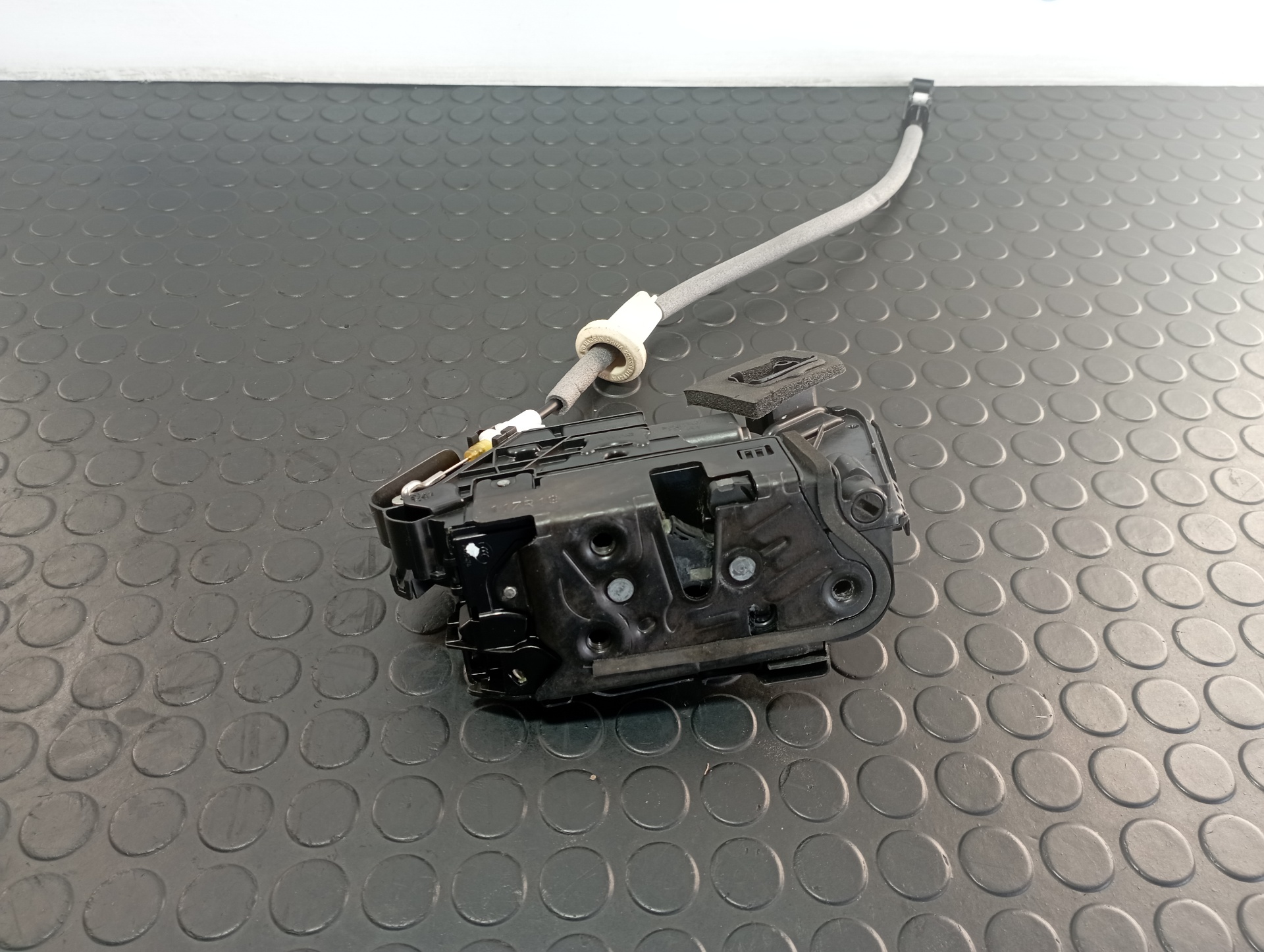 CERRADURA PUERTA DELANTERA DERECHA VOLKSWAGEN TIGUAN - vista 2