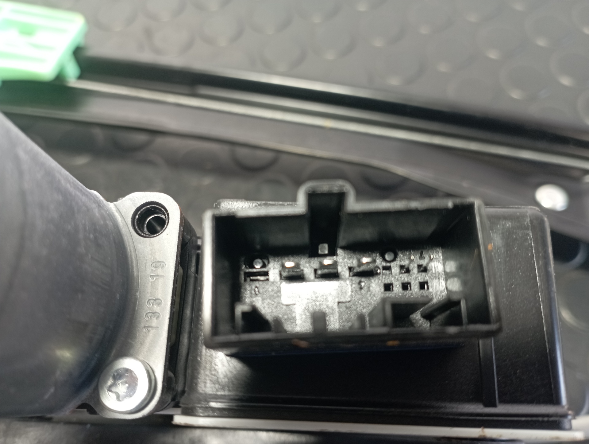 ELEVALUNAS TRASERO IZQUIERDO VOLKSWAGEN TIGUAN - vista 3