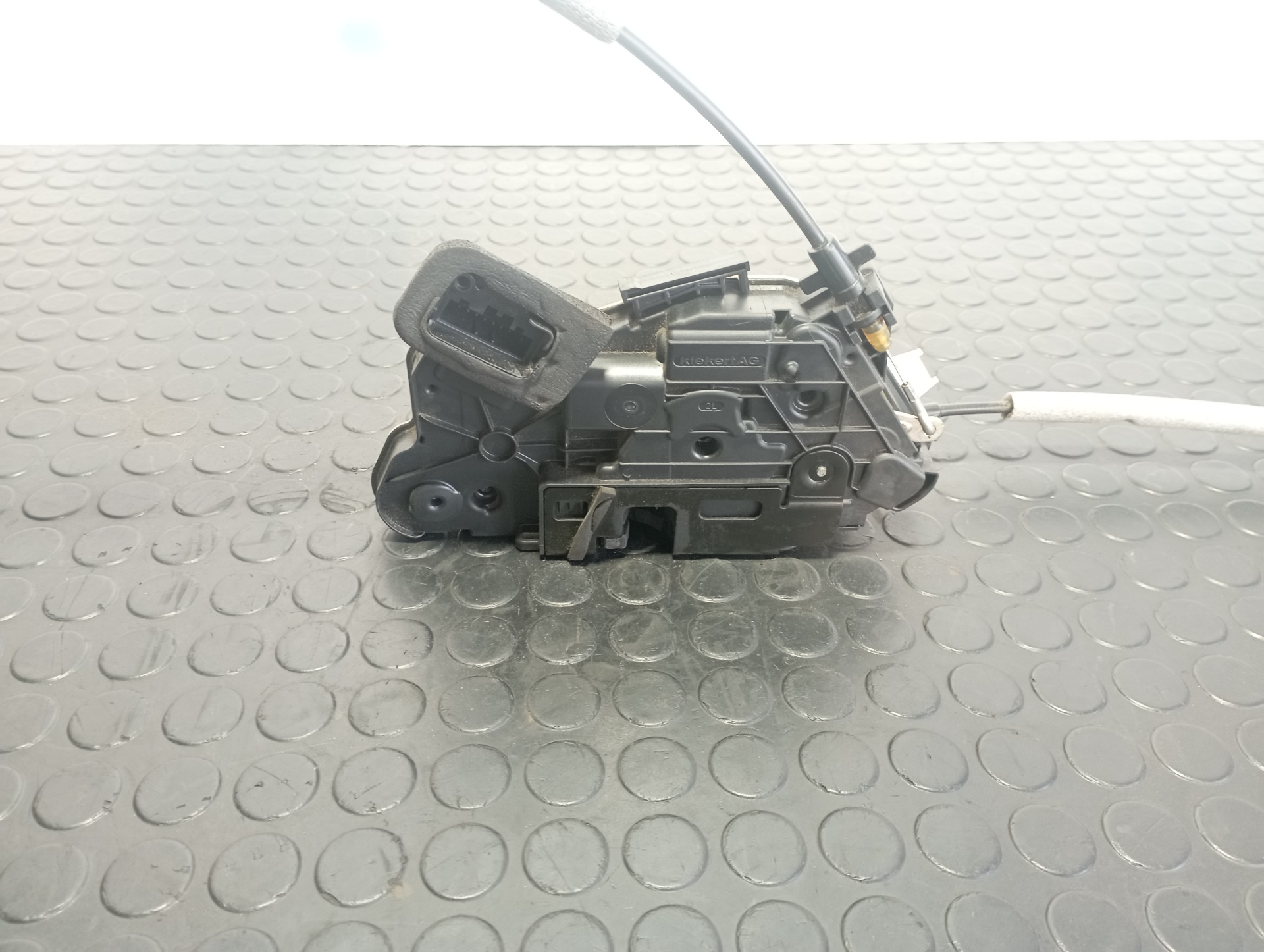 CERRADURA PUERTA DELANTERA IZQUIERDA VOLKSWAGEN GOLF VII LIM. (5G1) - vista 4