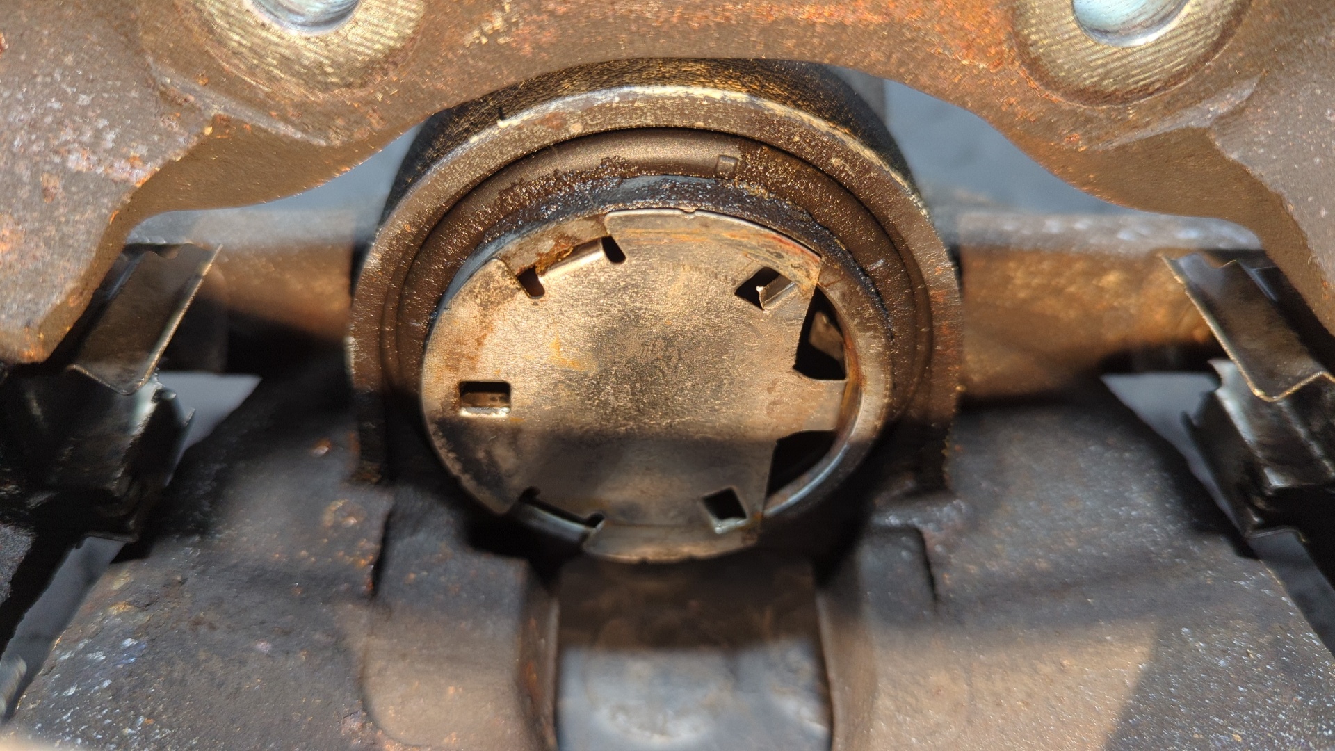 PINZA DE FRENO DELANTERA DERECHA PEUGEOT 3008 - vista 2