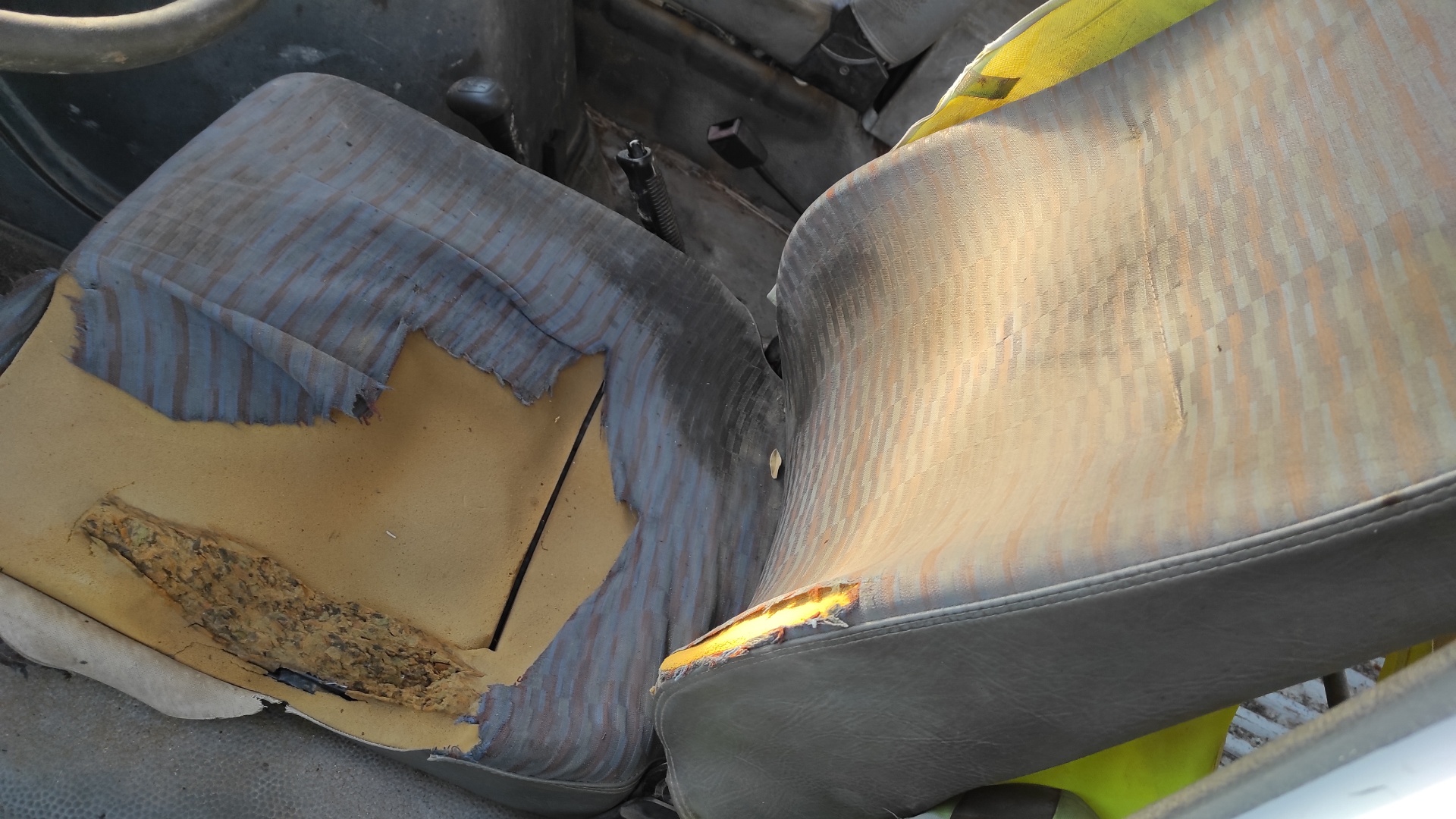 CONDENSADOR / RADIADOR  AIRE ACONDICIONADO MERCEDES-BENZ MB  - vista 3