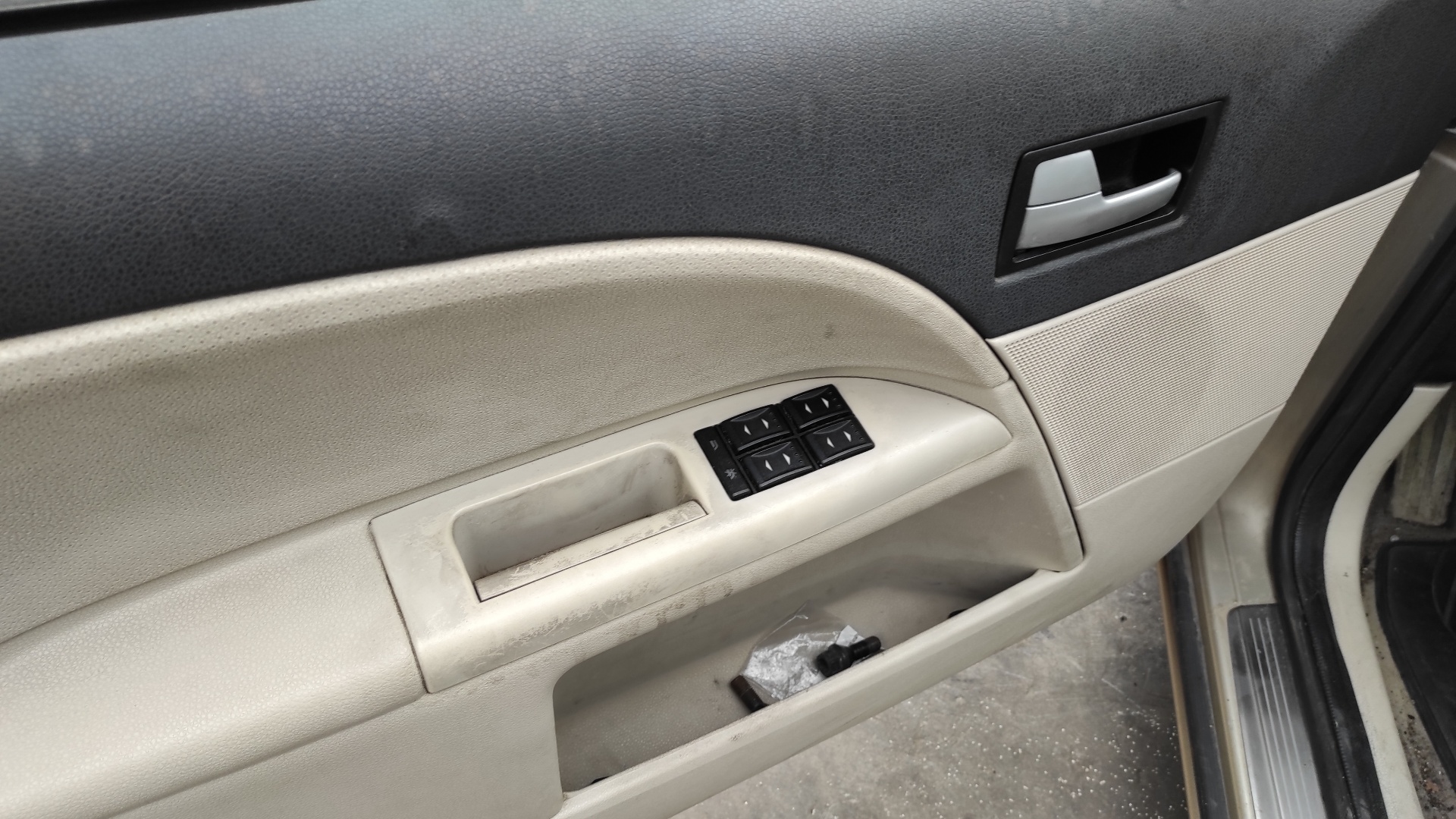 MANDO ELEVALUNAS DELANTERO IZQUIERDO FORD MONDEO BERLINA (GE) - vista 9