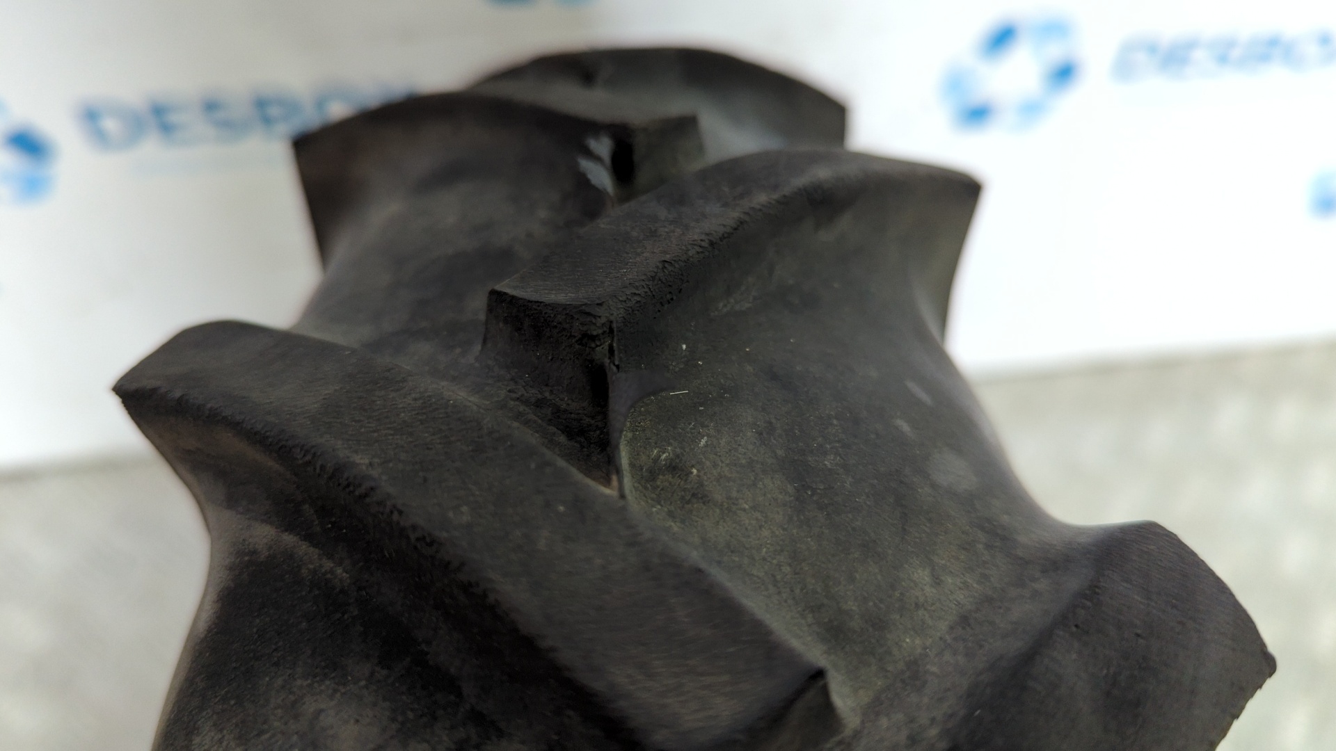 LLANTA AGRIA 2700 DL - vista 2