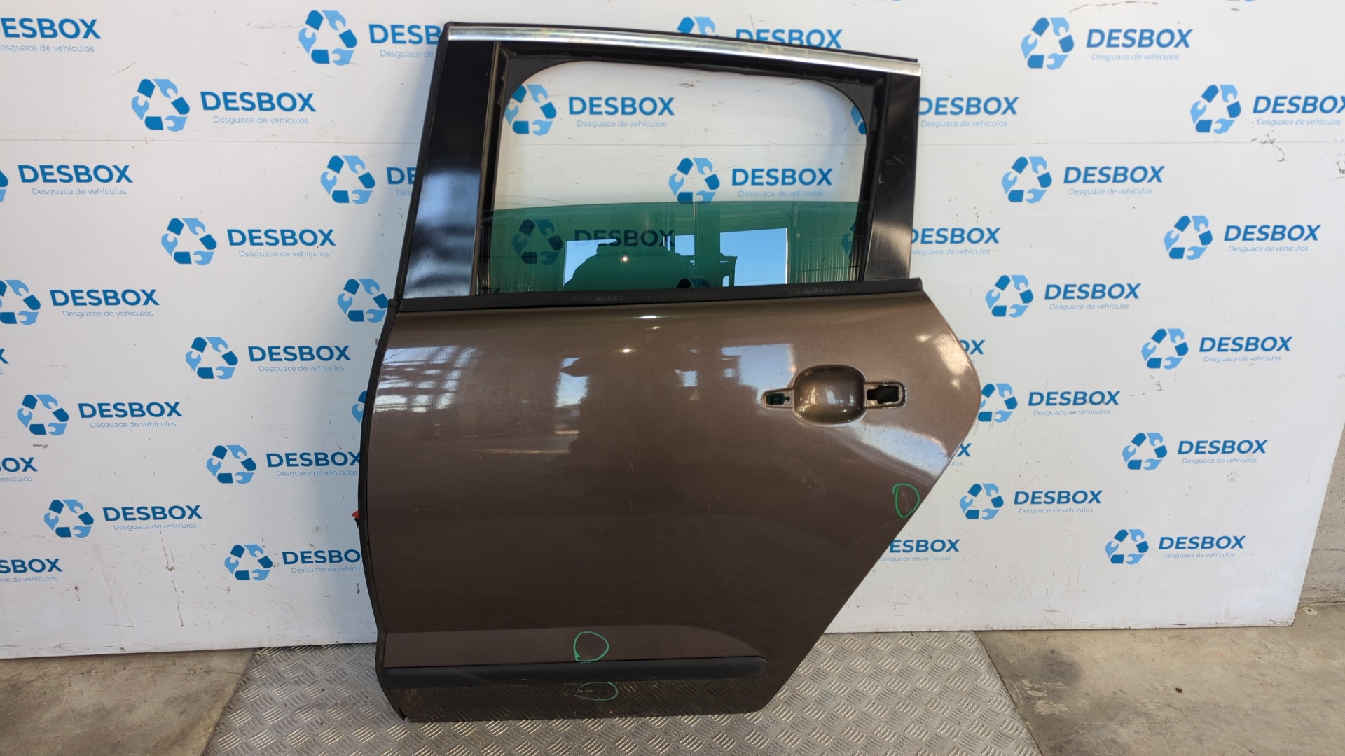 PUERTA TRASERA IZQUIERDA PEUGEOT 3008