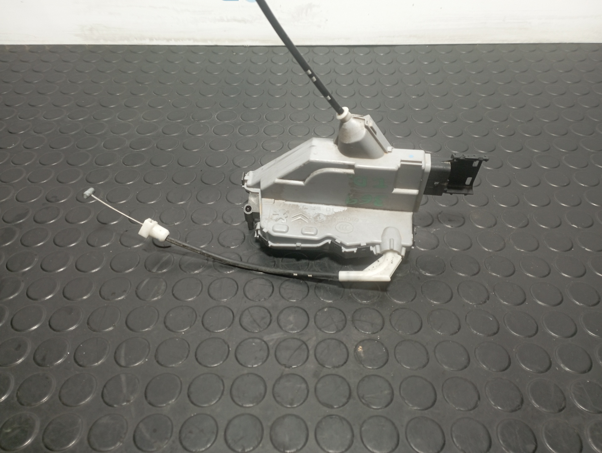 CERRADURA PUERTA TRASERA DERECHA PEUGEOT 3008