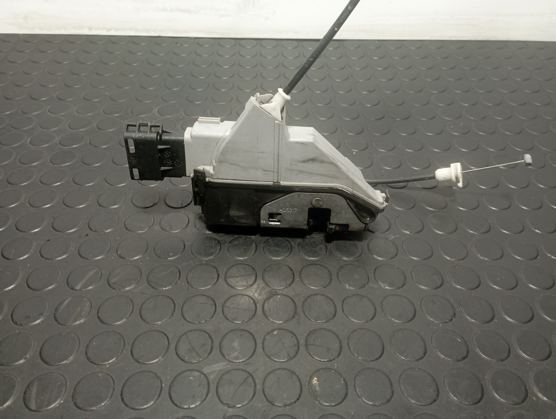 CERRADURA PUERTA TRASERA DERECHA PEUGEOT 3008 - vista 2