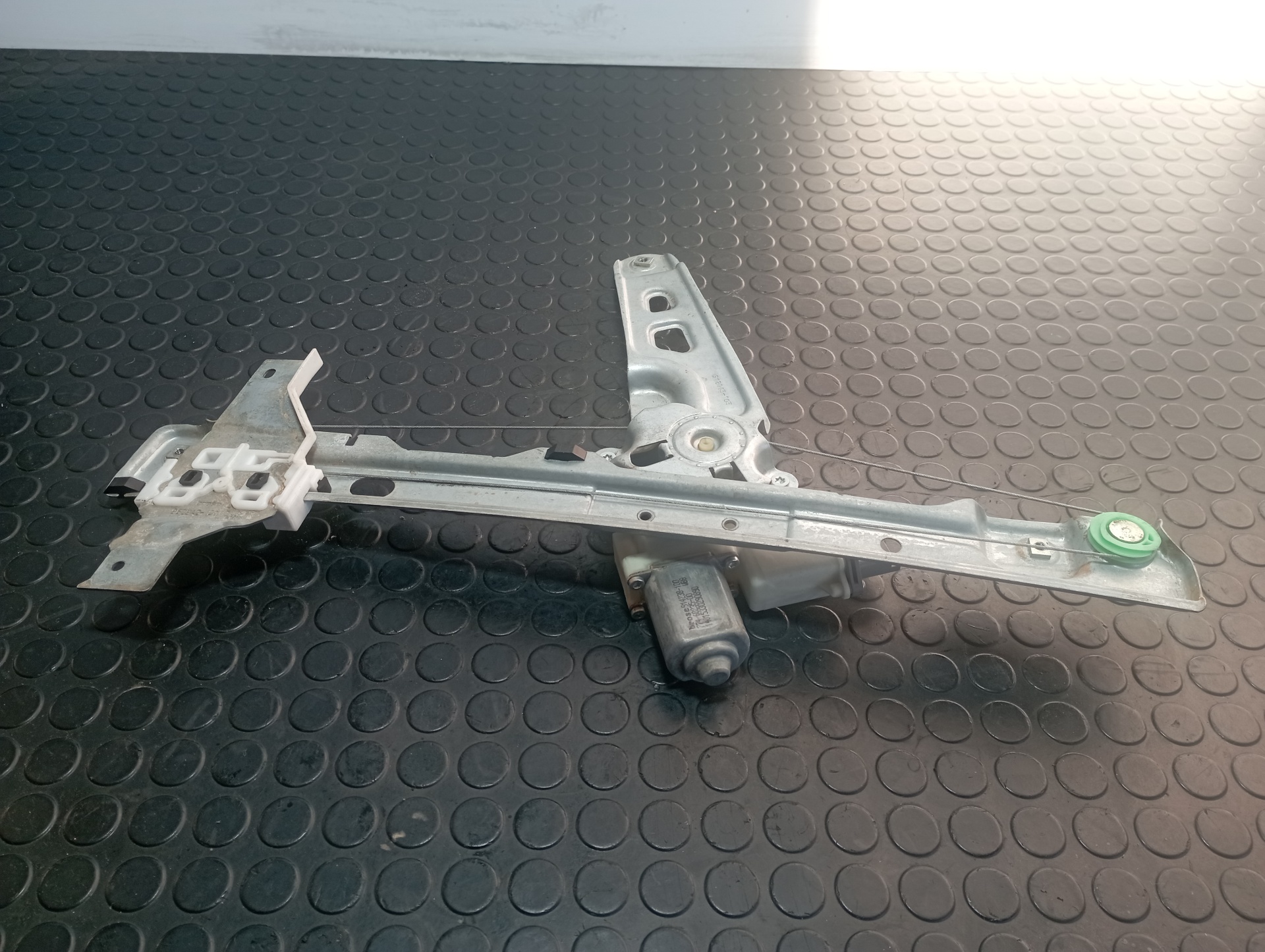 ELEVALUNAS DELANTERO IZQUIERDO PEUGEOT 3008 - vista 2