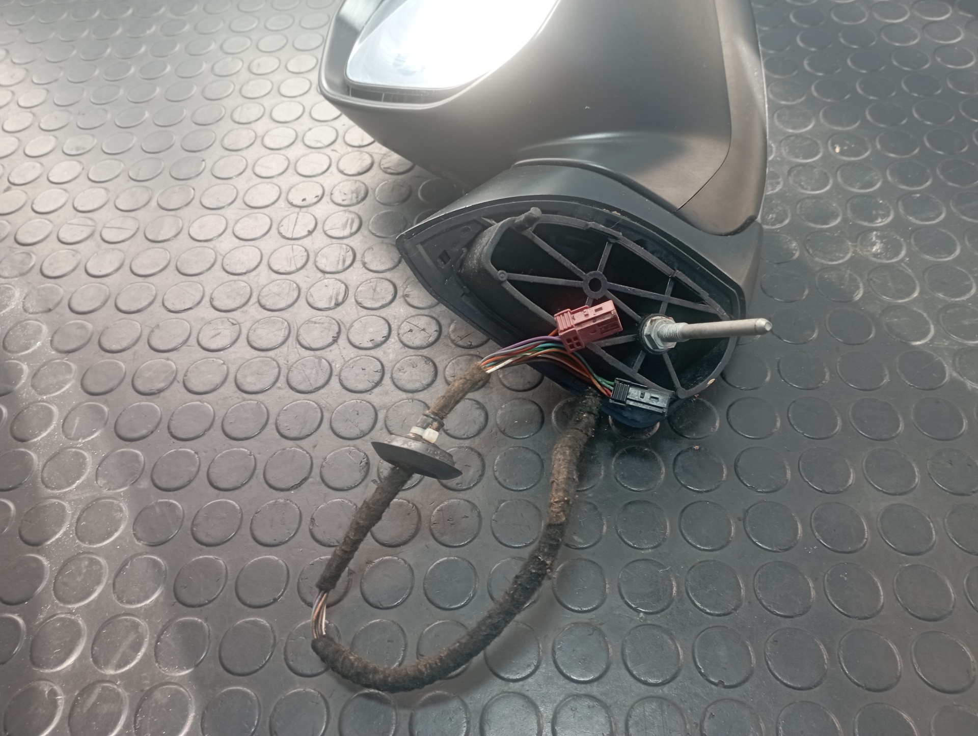 RETROVISOR IZQUIERDO PEUGEOT 3008 - vista 2