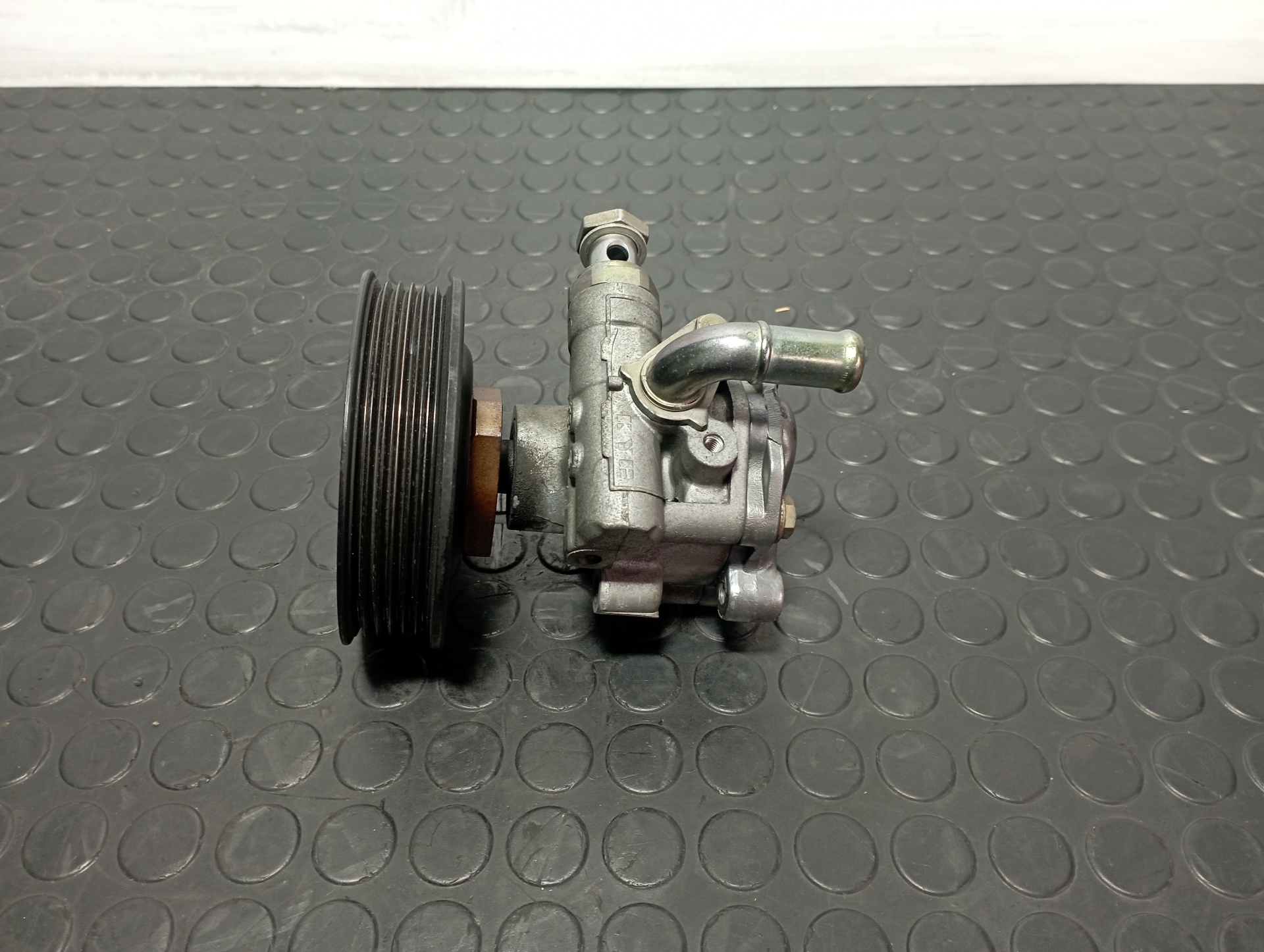 BOMBA DIRECCION VOLKSWAGEN BORA BERLINA (1J2) - vista 2