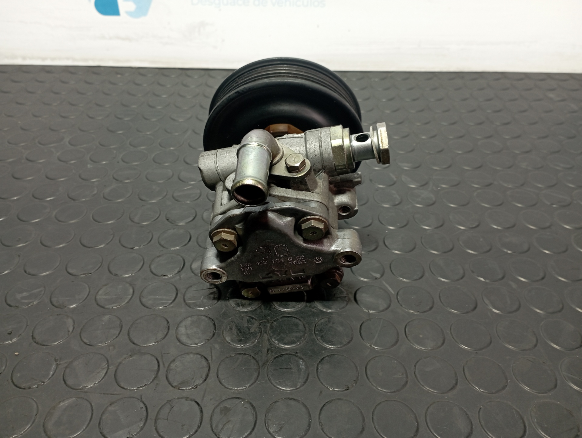 BOMBA DIRECCION VOLKSWAGEN BORA BERLINA (1J2) - vista 3