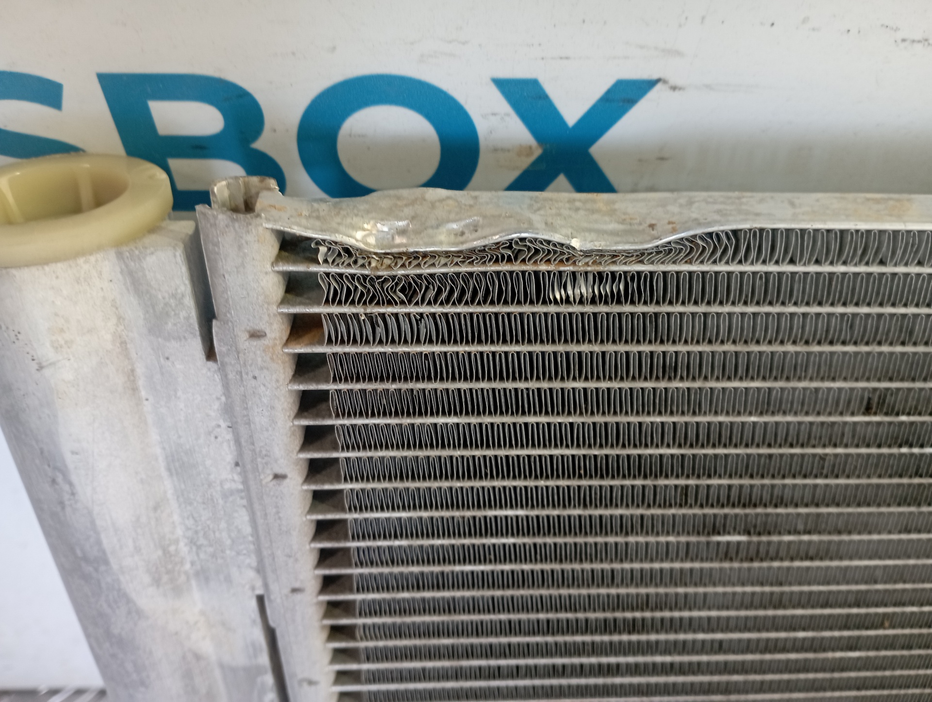 CONDENSADOR / RADIADOR  AIRE ACONDICIONADO VOLVO XC 40 - vista 4