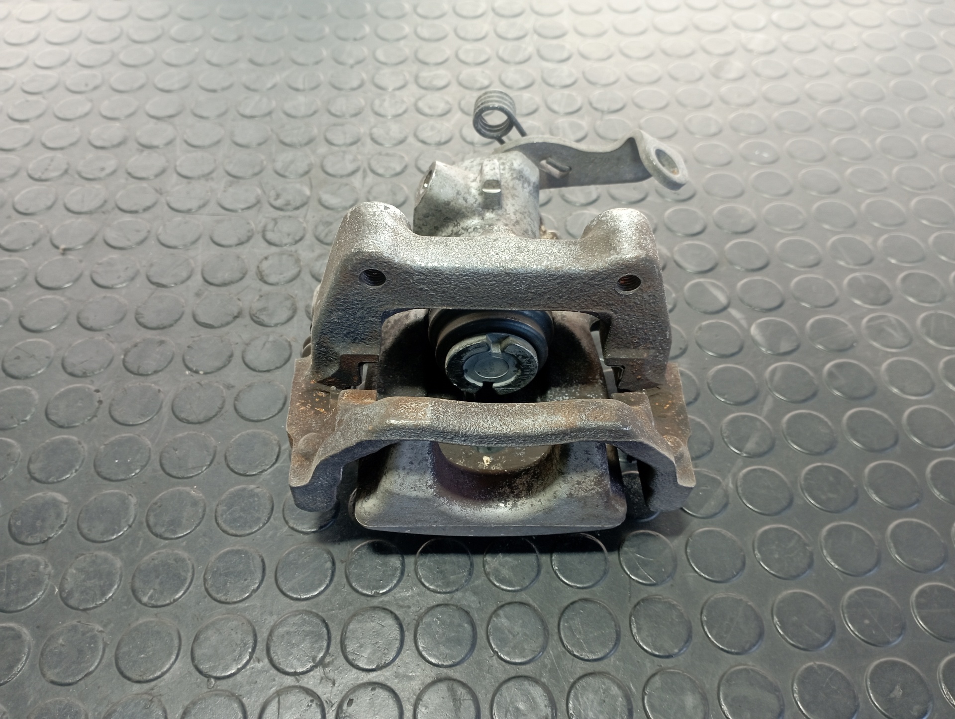 PINZA DE FRENO TRASERA DERECHA PEUGEOT 3008 - vista 4