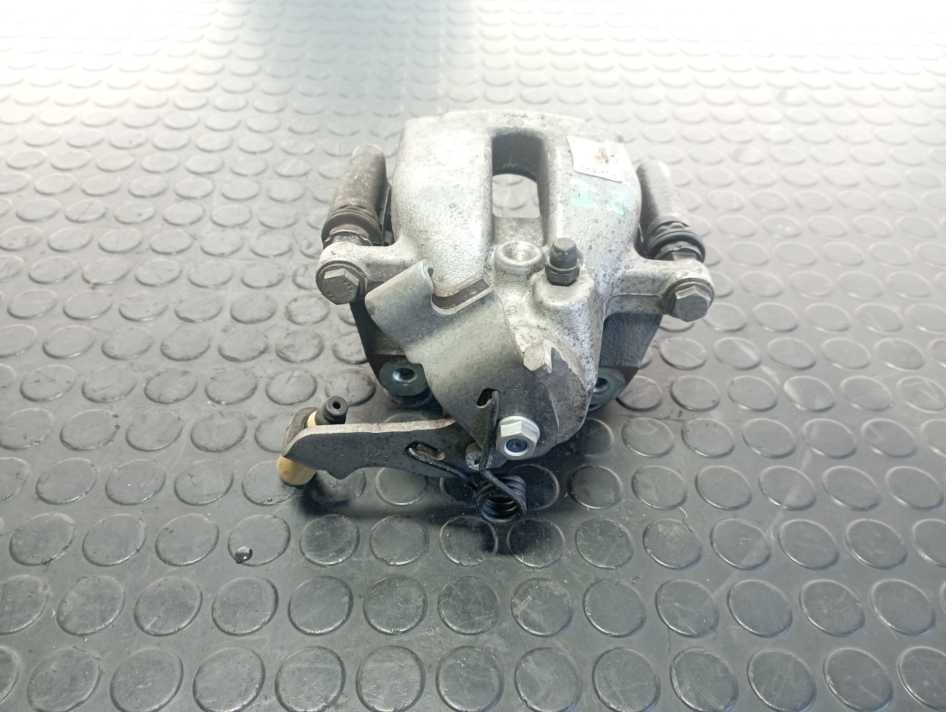 PINZA DE FRENO TRASERA IZQUIERDA PEUGEOT 3008 - vista 2