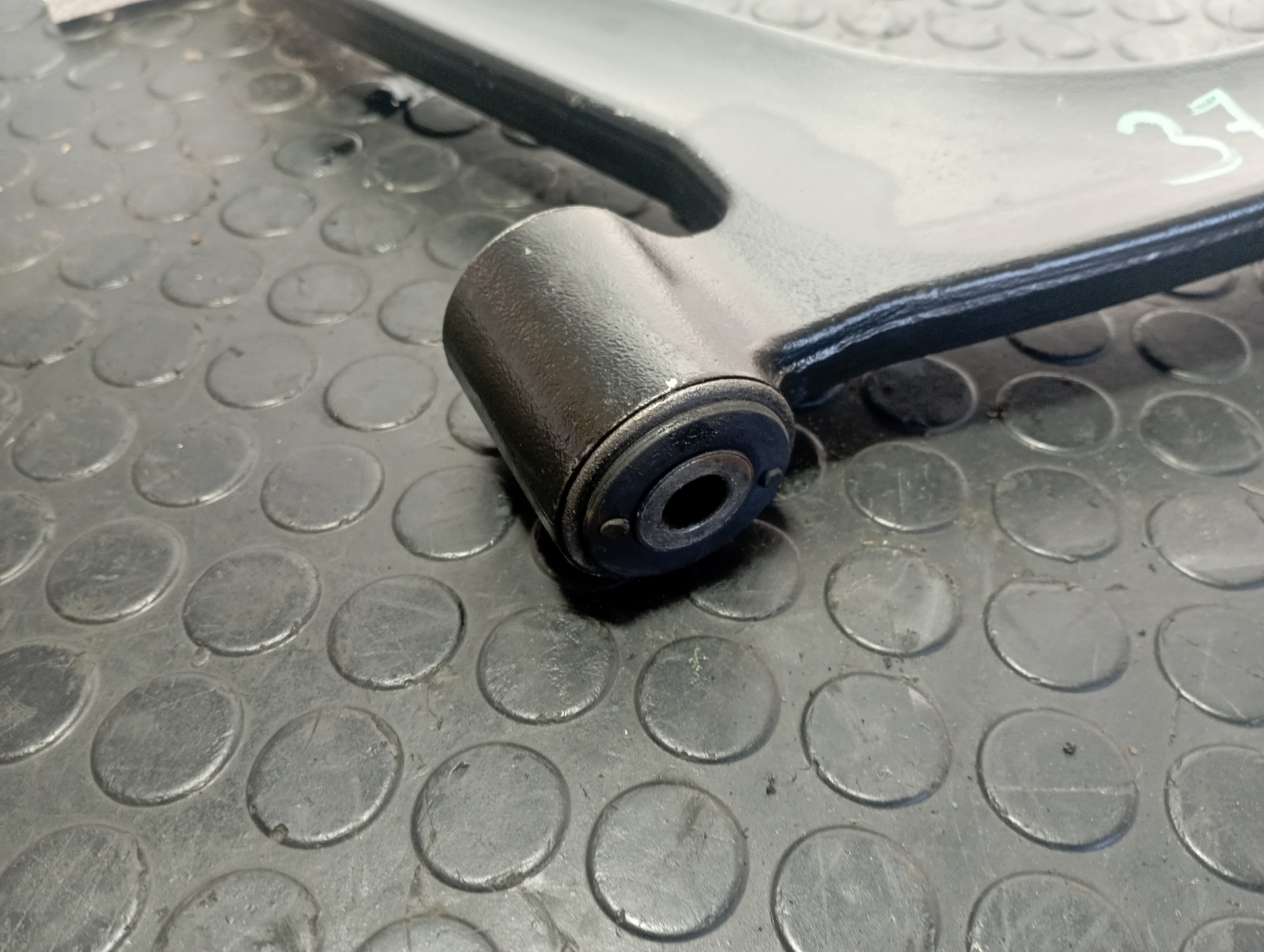 BRAZO DERECHO INFERIOR DELANTERO PEUGEOT PARTNER (S2) - vista 3