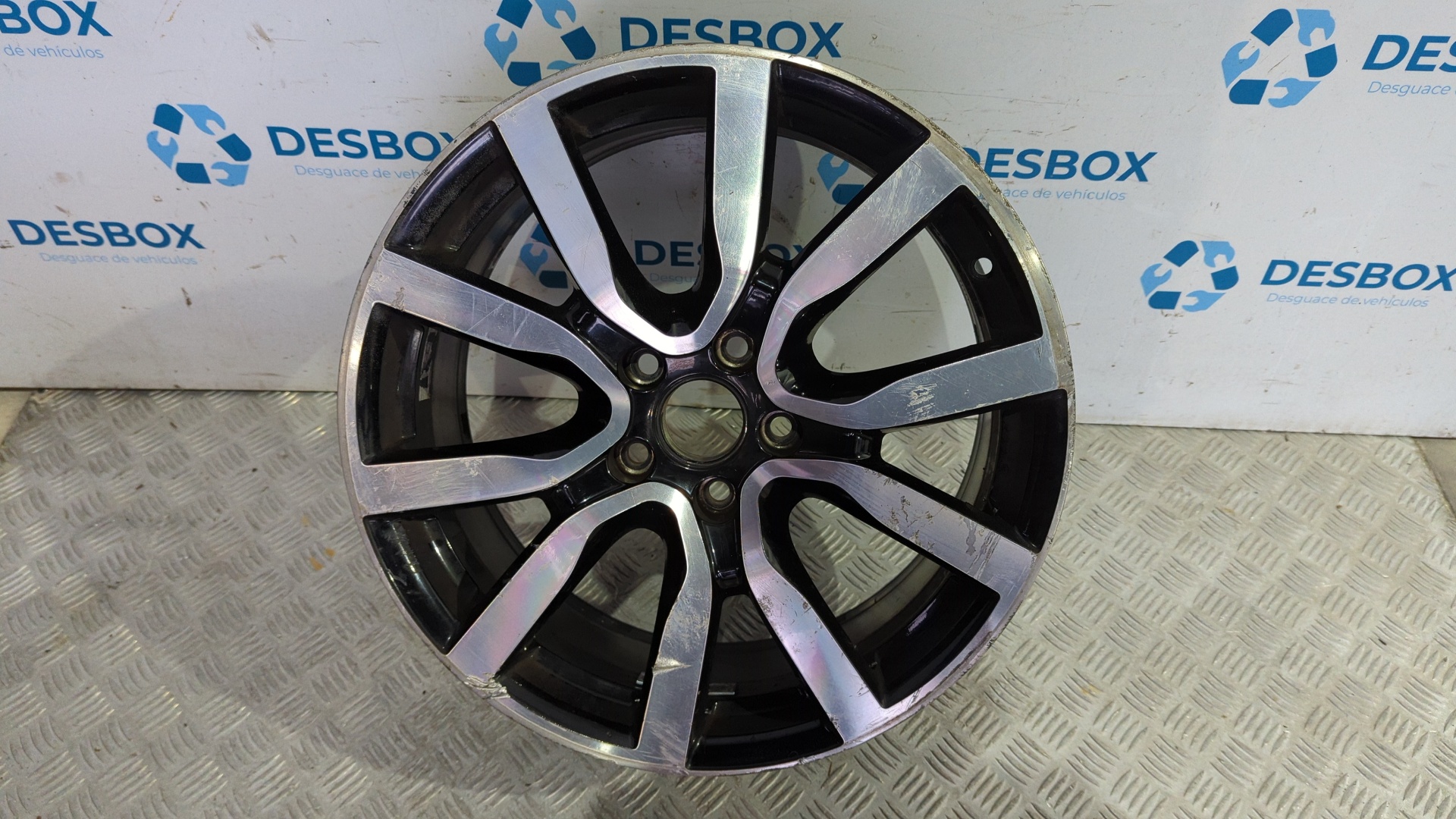 JUEGO LLANTAS VOLKSWAGEN GOLF VII LIM. (5G1) - vista 4