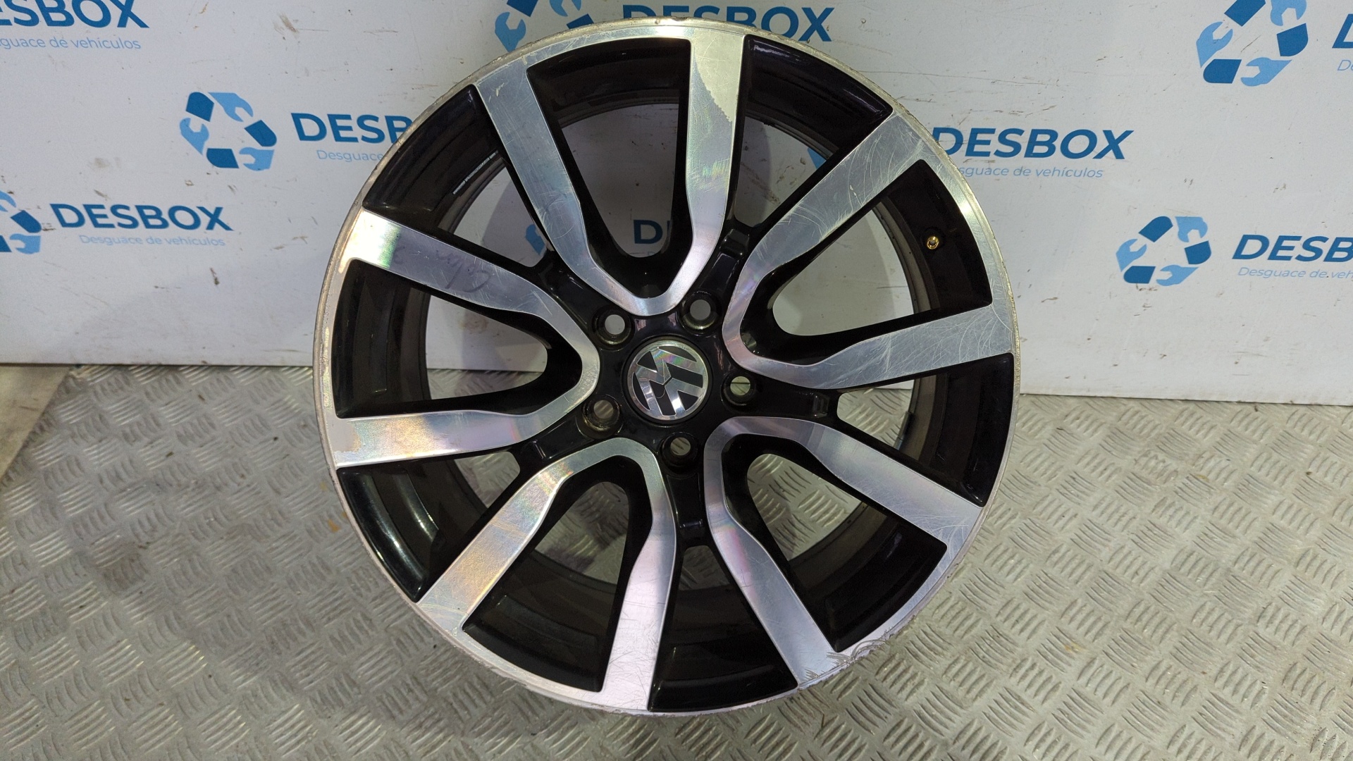 JUEGO LLANTAS VOLKSWAGEN GOLF VII LIM. (5G1) - vista 9